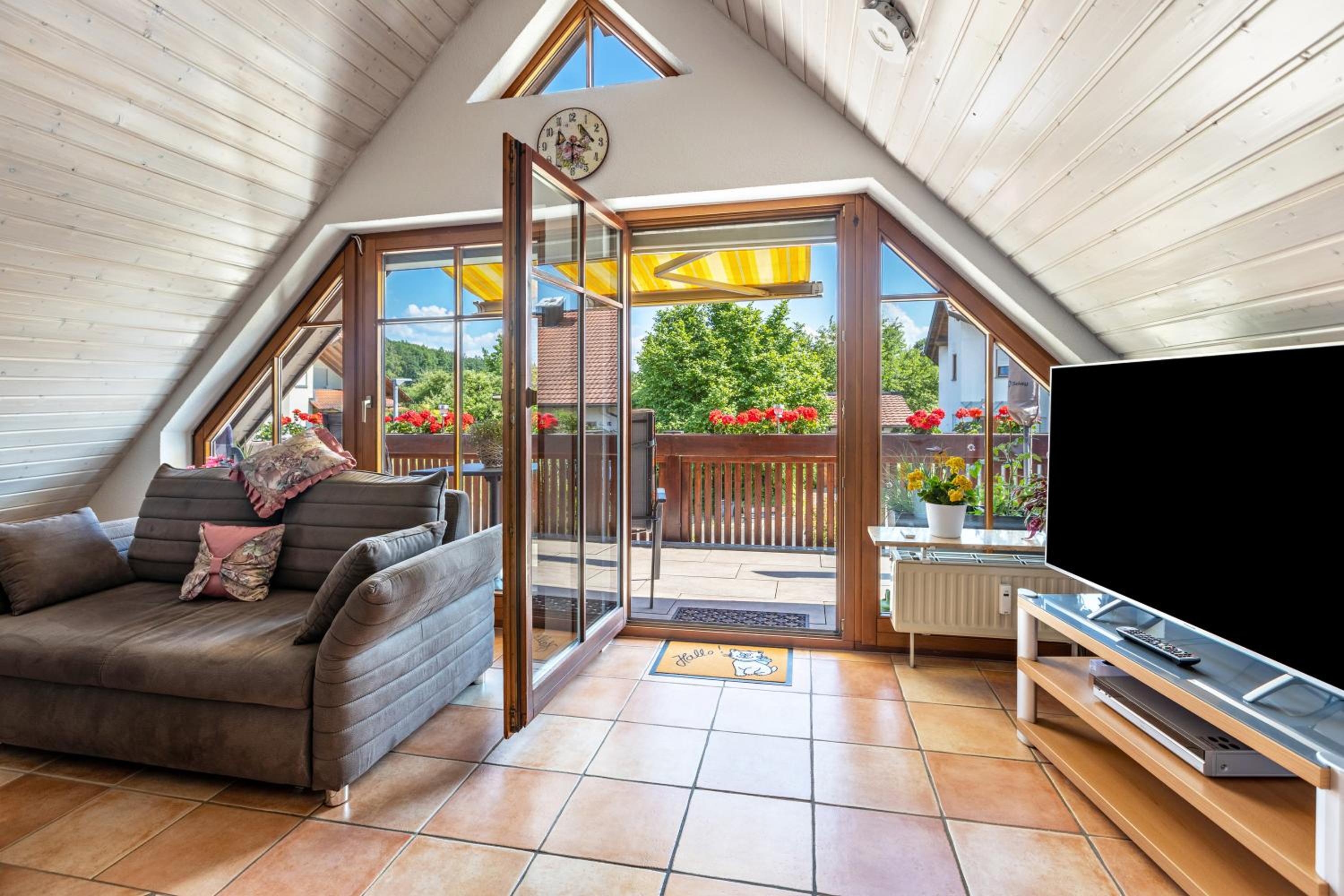 Superior One-Bedroom Apartment with Balcony