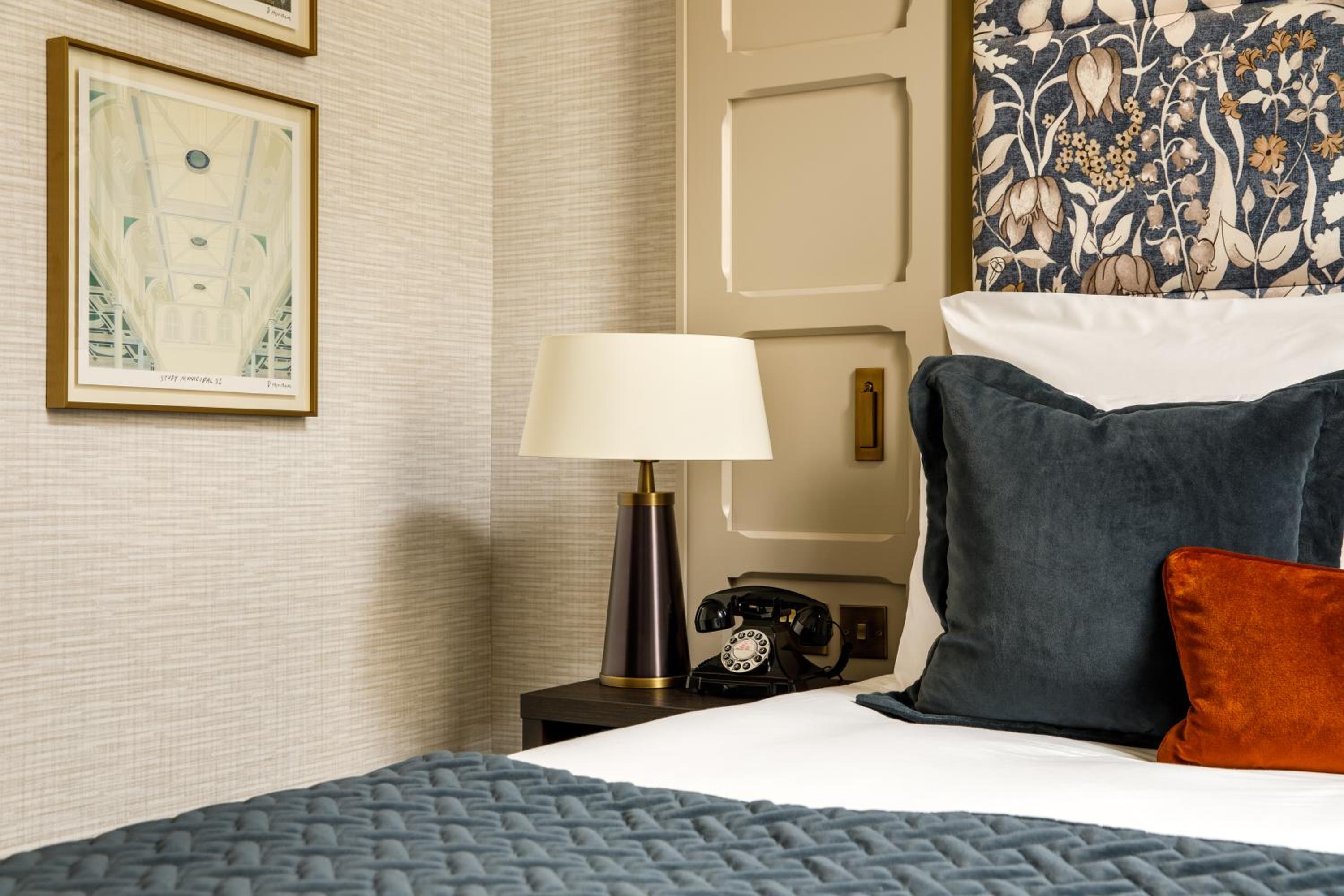 Classic Double Room - Mobility Accessible - Photo 5