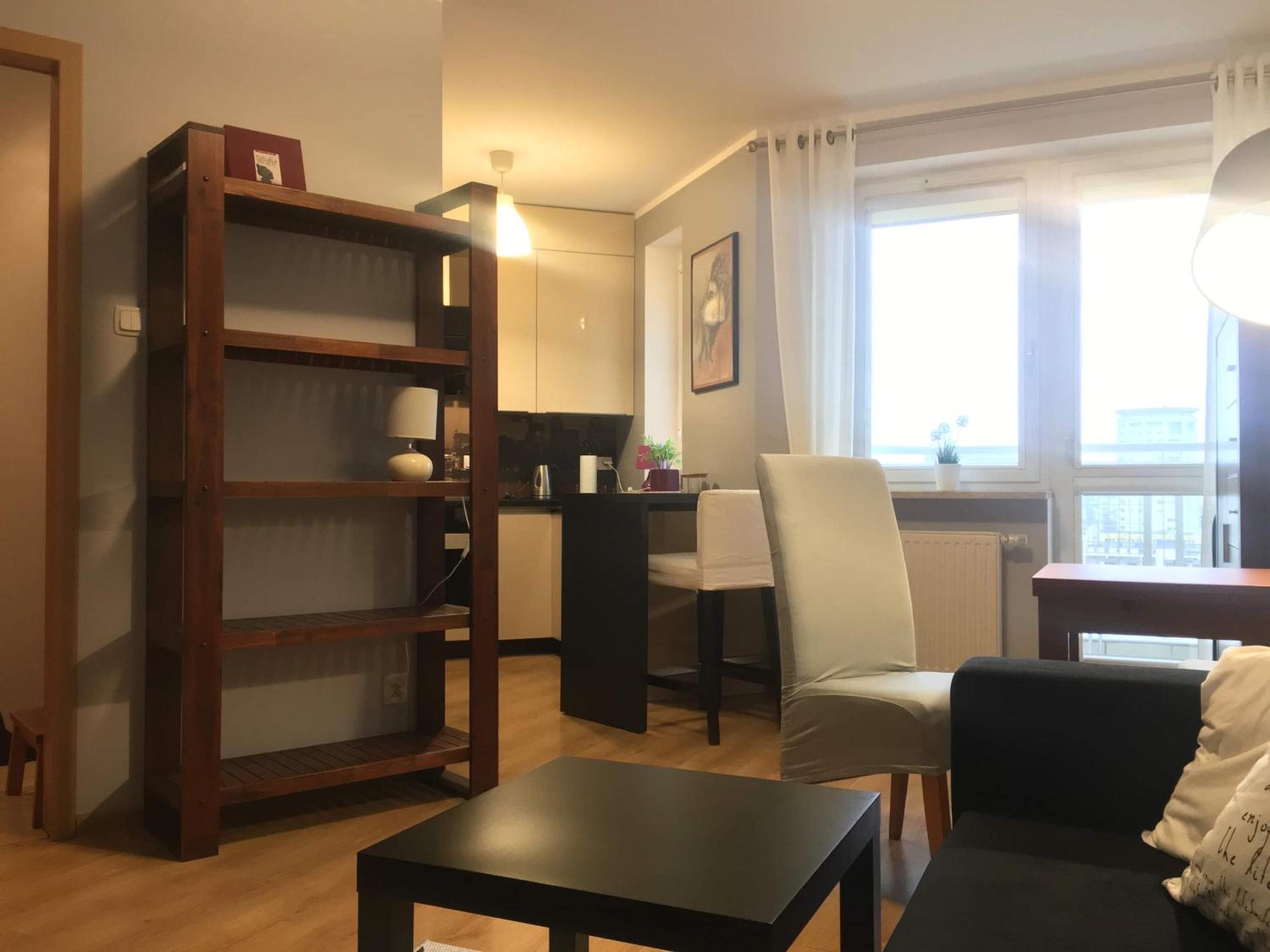 Studio Apartment - Photo 1