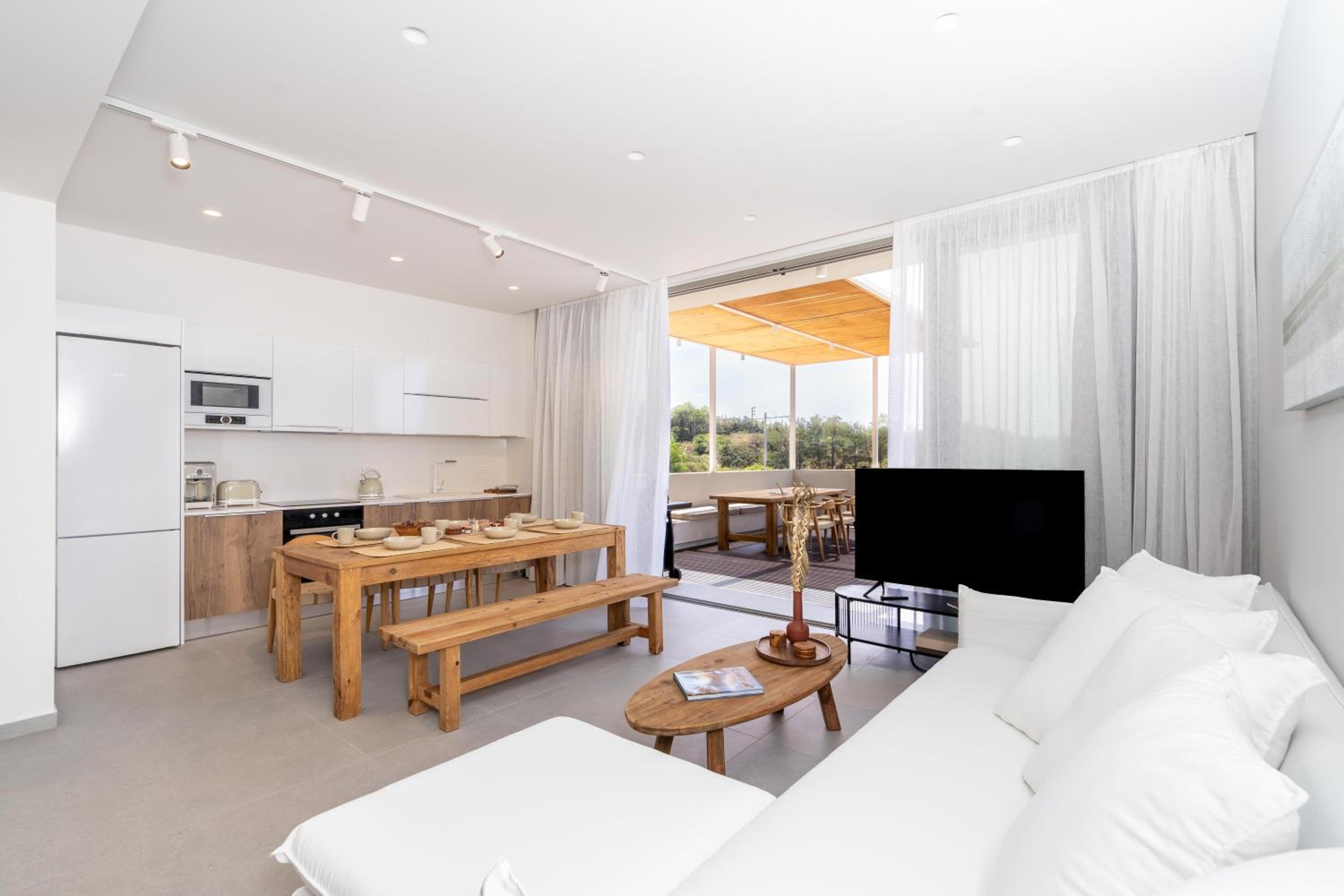 Three-Bedroom Villa photo 1