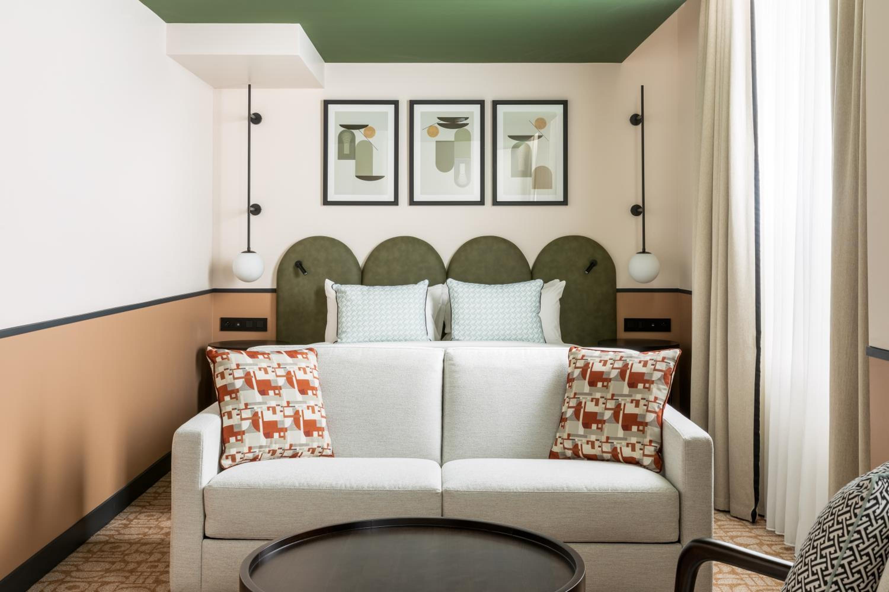 Junior King Suite - Photo 1