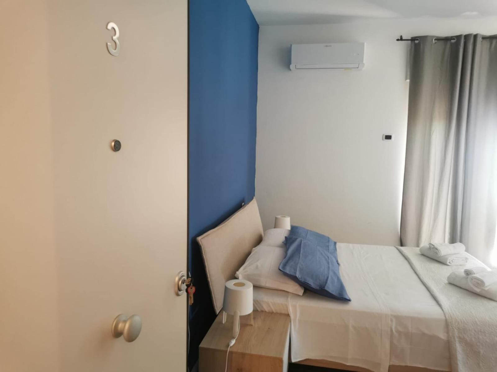 Quadruple Room with Balcony photo 3