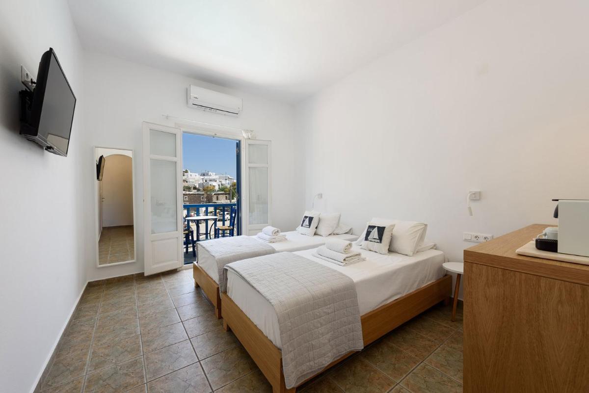 Double or Twin Room with Garden View - Photo 4
