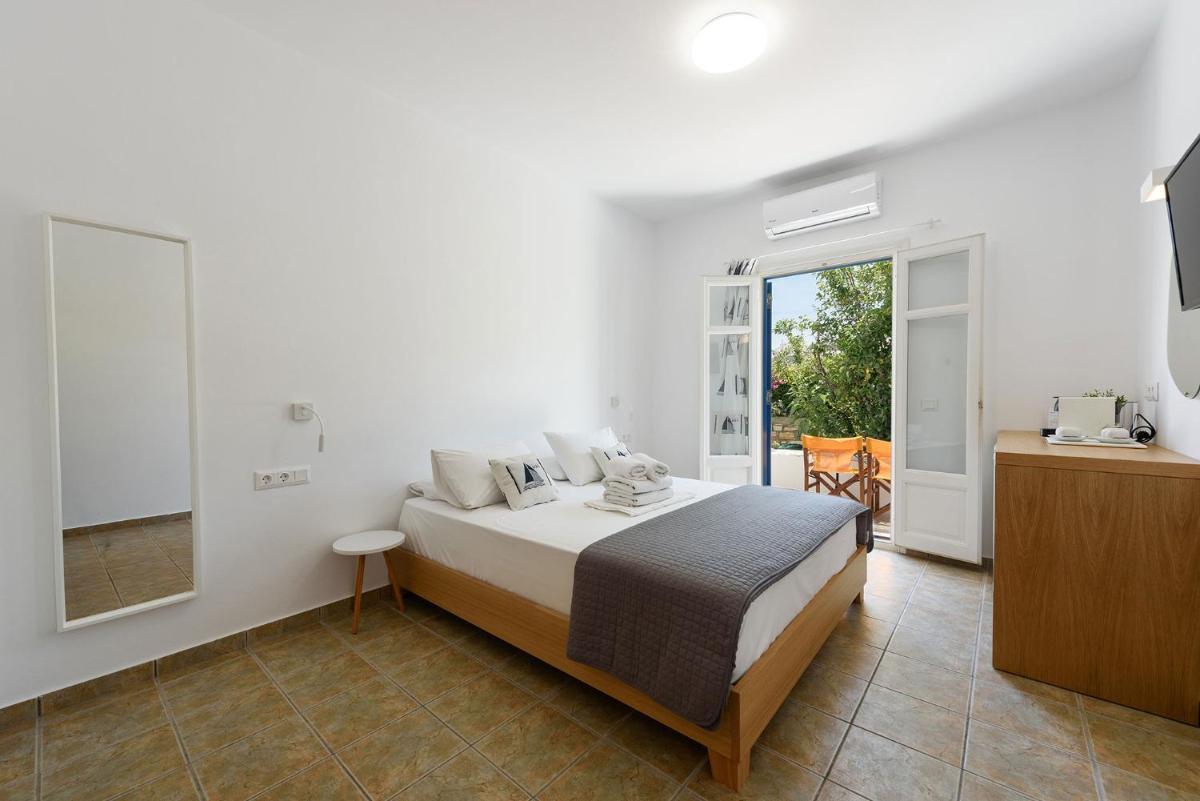 Double or Twin Room with Garden View - Photo 3
