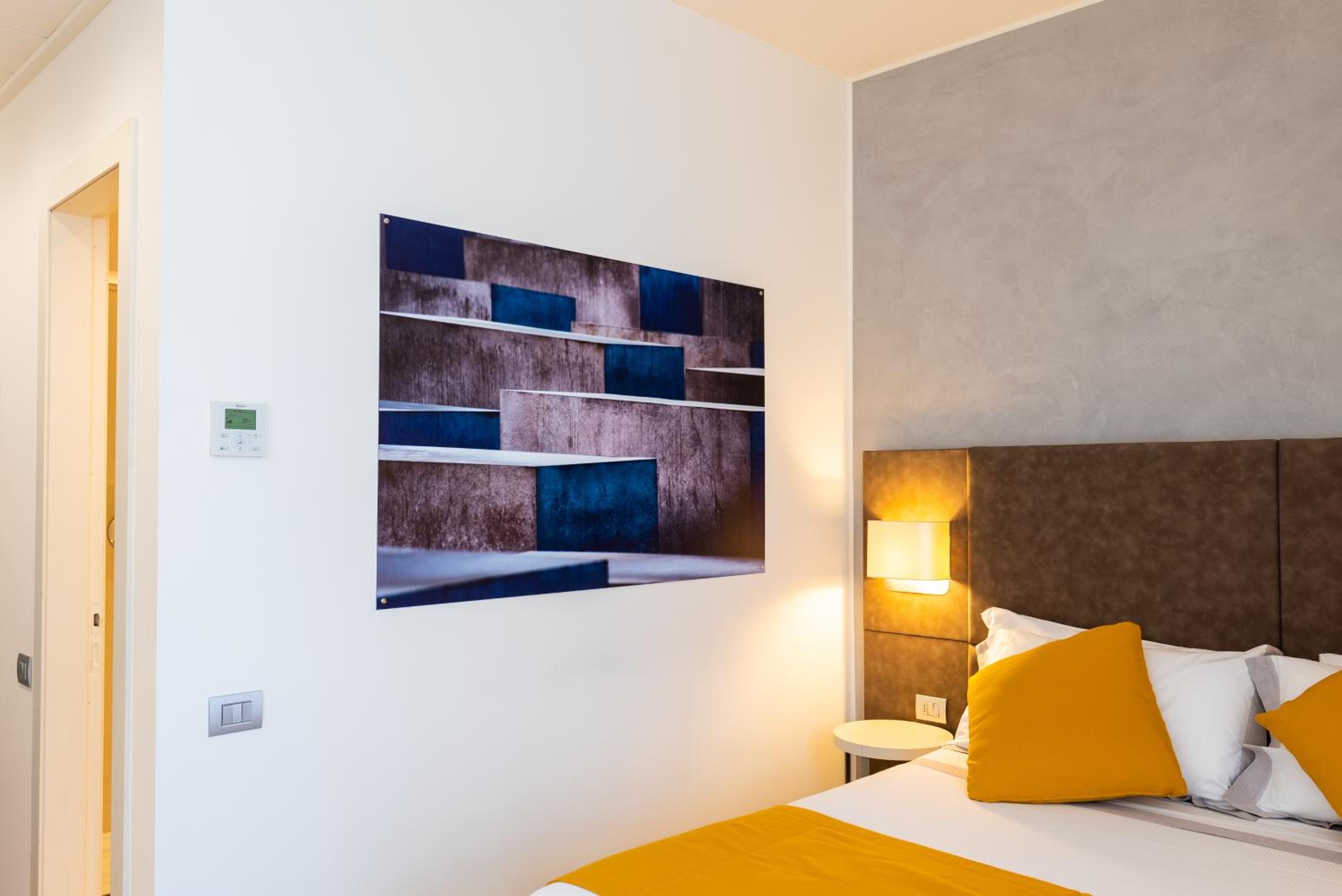 Superior Double or Twin Room - Photo 6