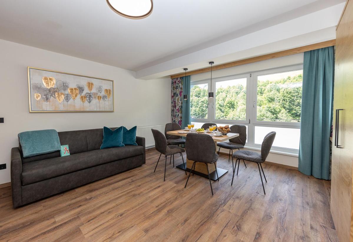 Superior Apartment  with Balcony photo 2