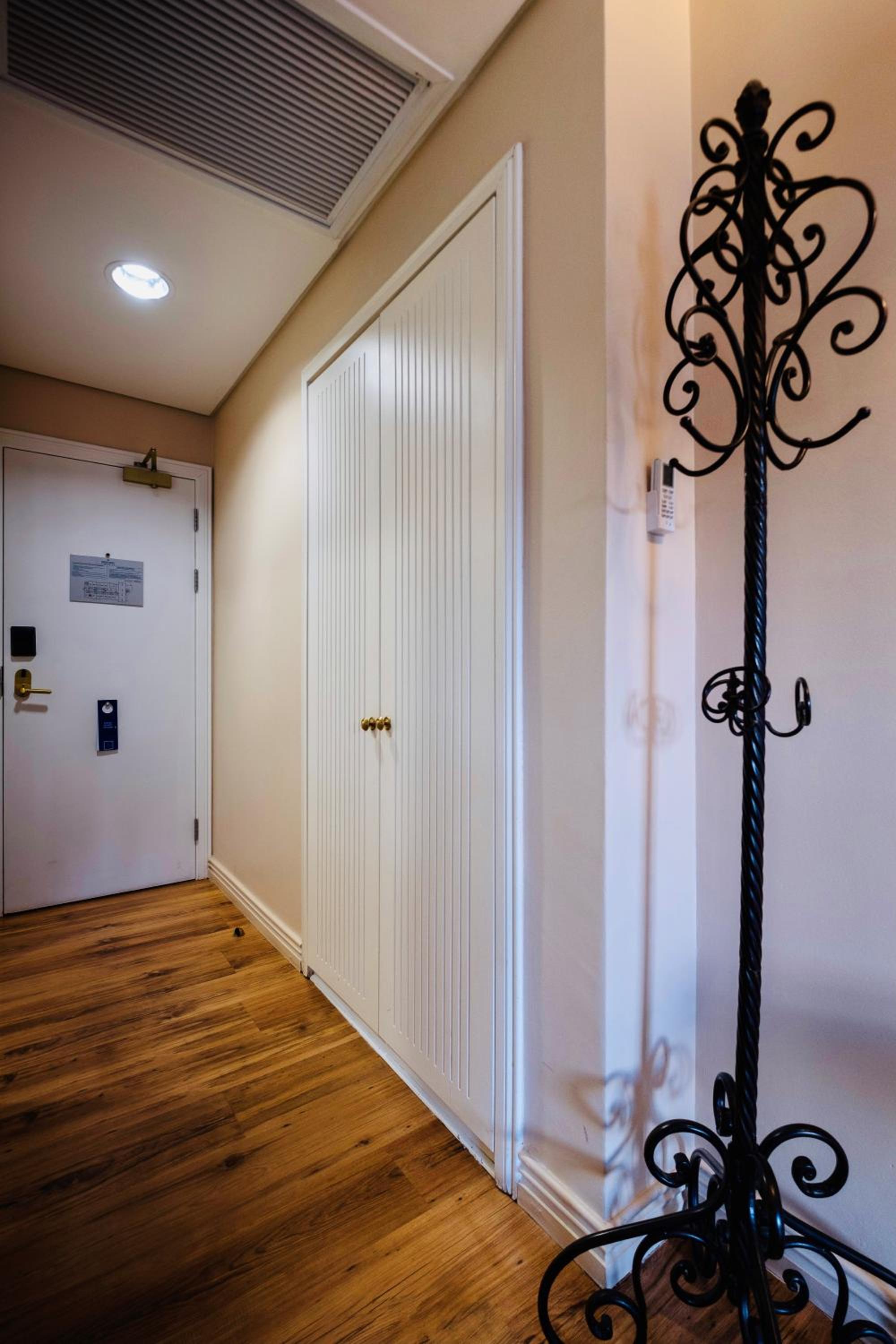 Larger Guest room, 2 Double - Photo 5