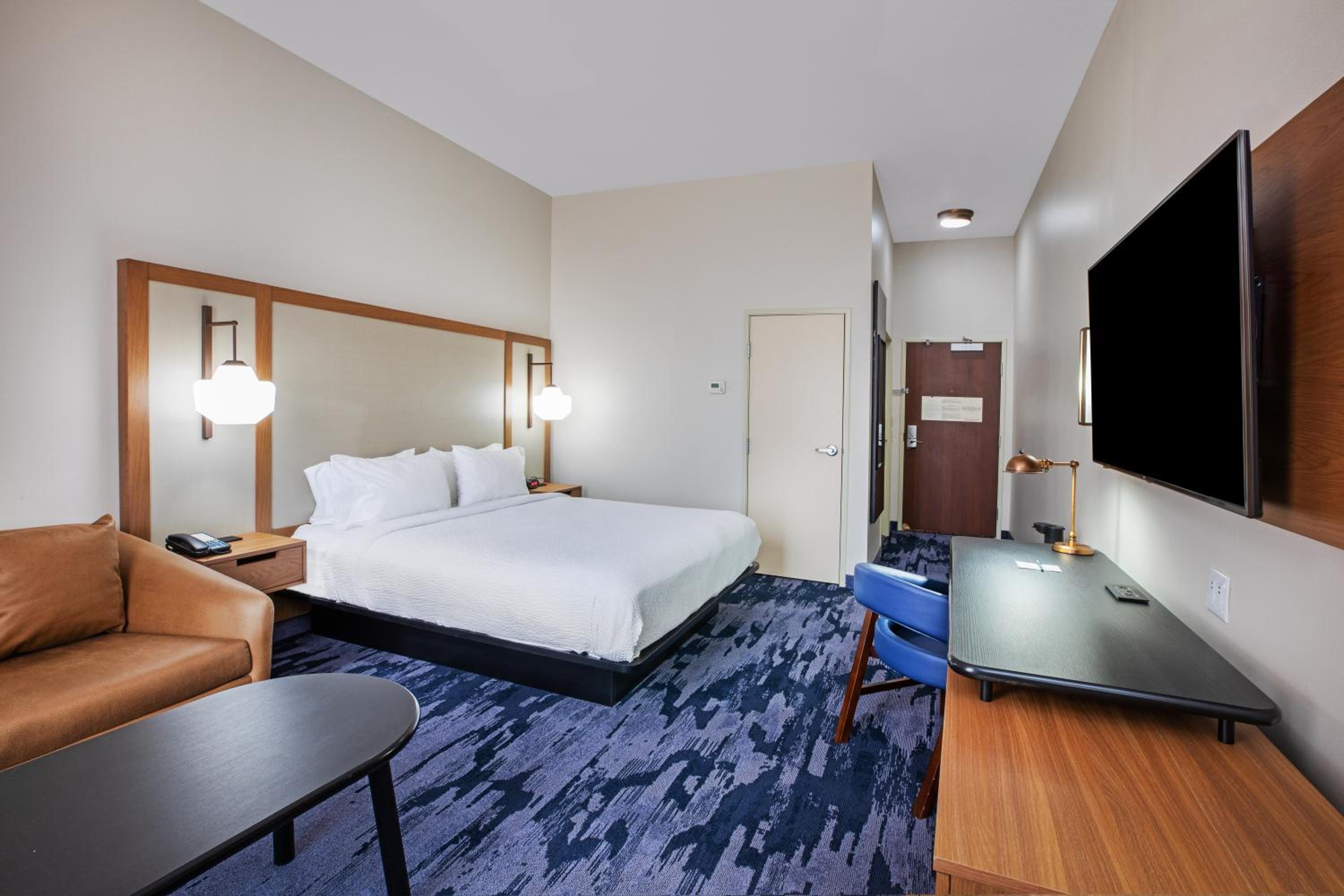 King Room with Sofa Bed
