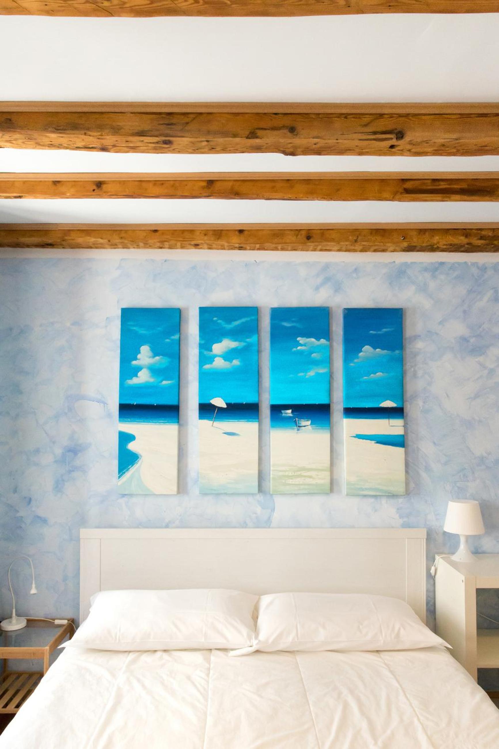 One-Bedroom Apartment - Photo 9
