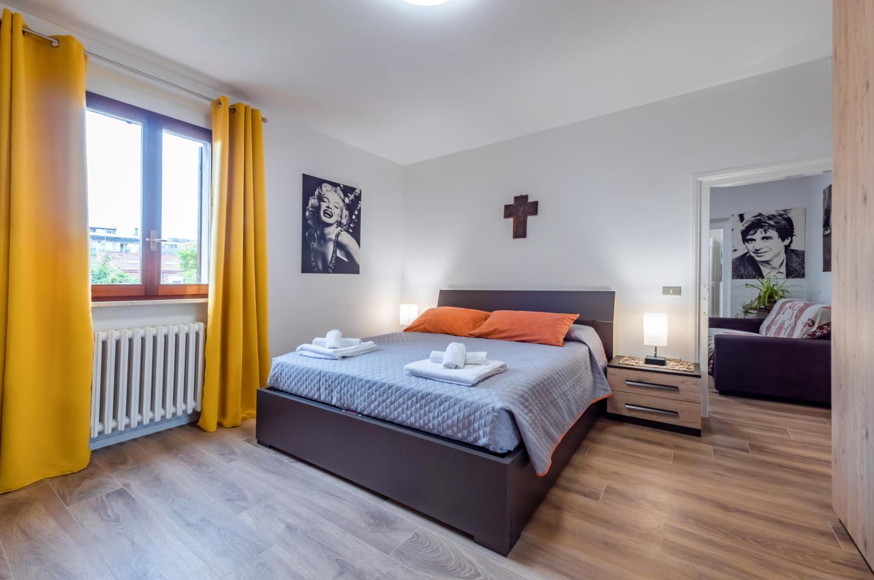 One-Bedroom Apartment