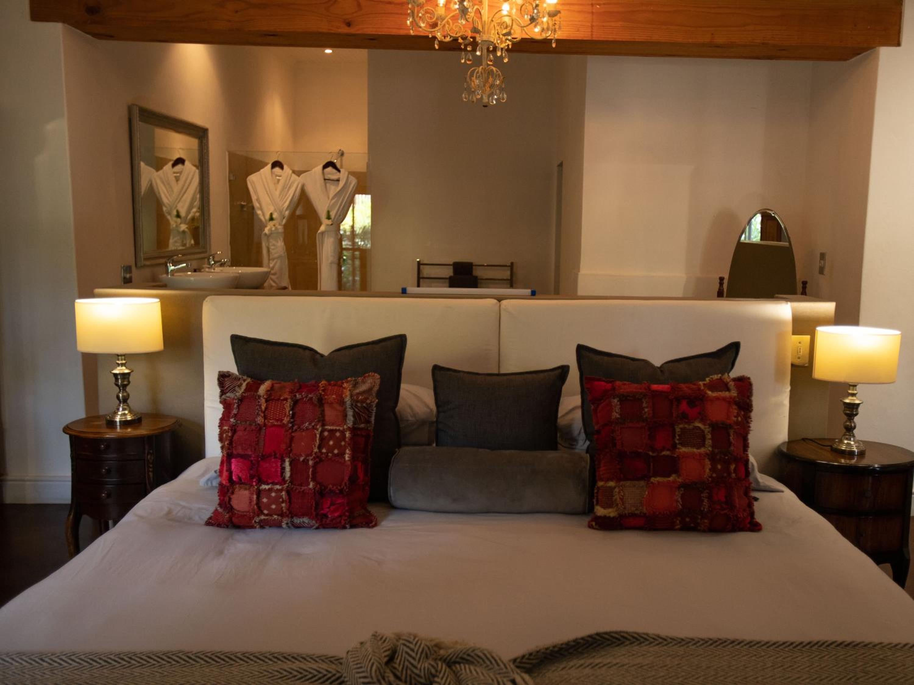 Executive Suite 9 - Photo 7