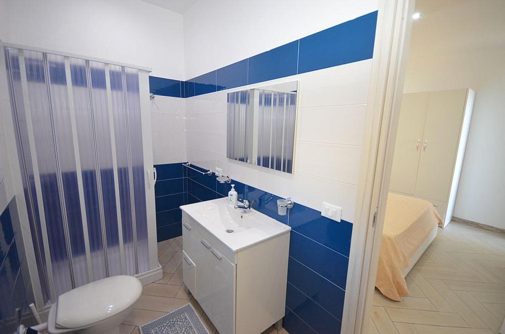Large Double Room photo 2