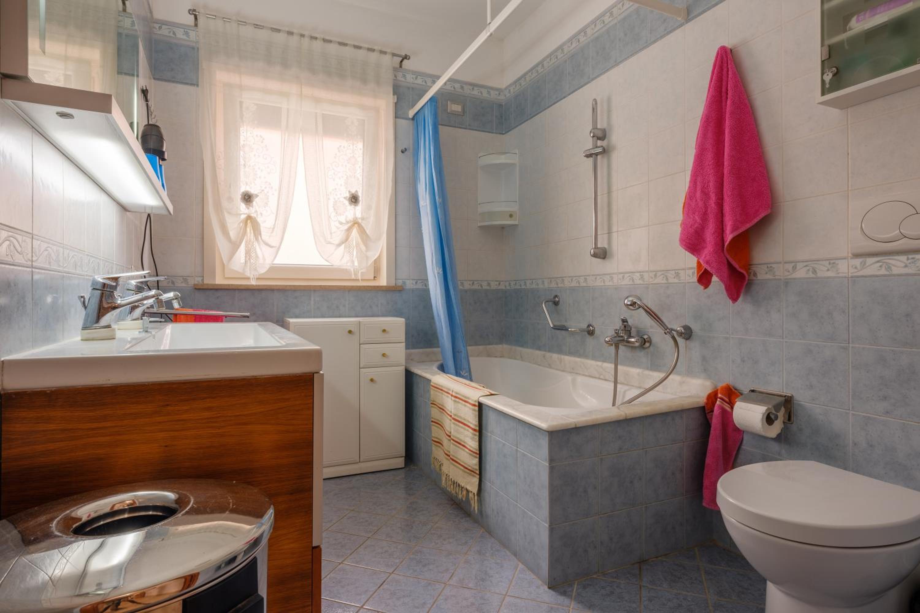 Three-Bedroom House photo 2
