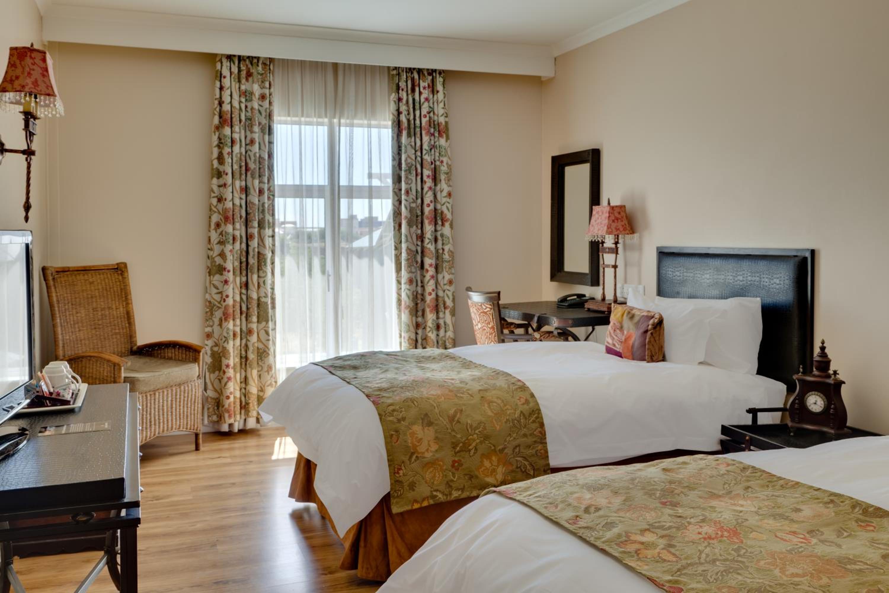 Guest room, 2 Twin/Single Bed(s) - Photo 2