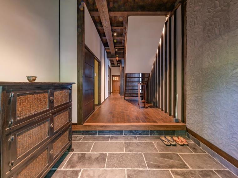 Twin Room with Private Bathroom [Ikuseisou] photo 2