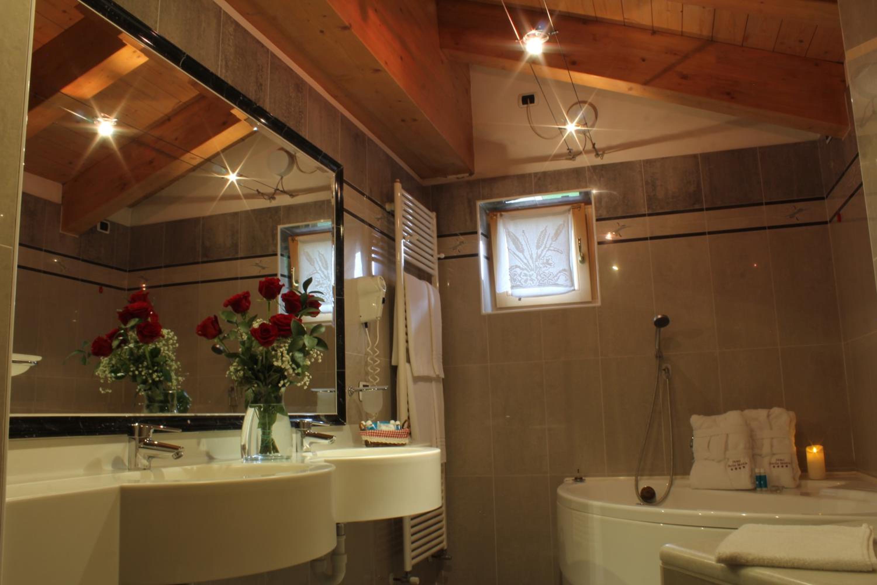 Junior Suite - Photo 9