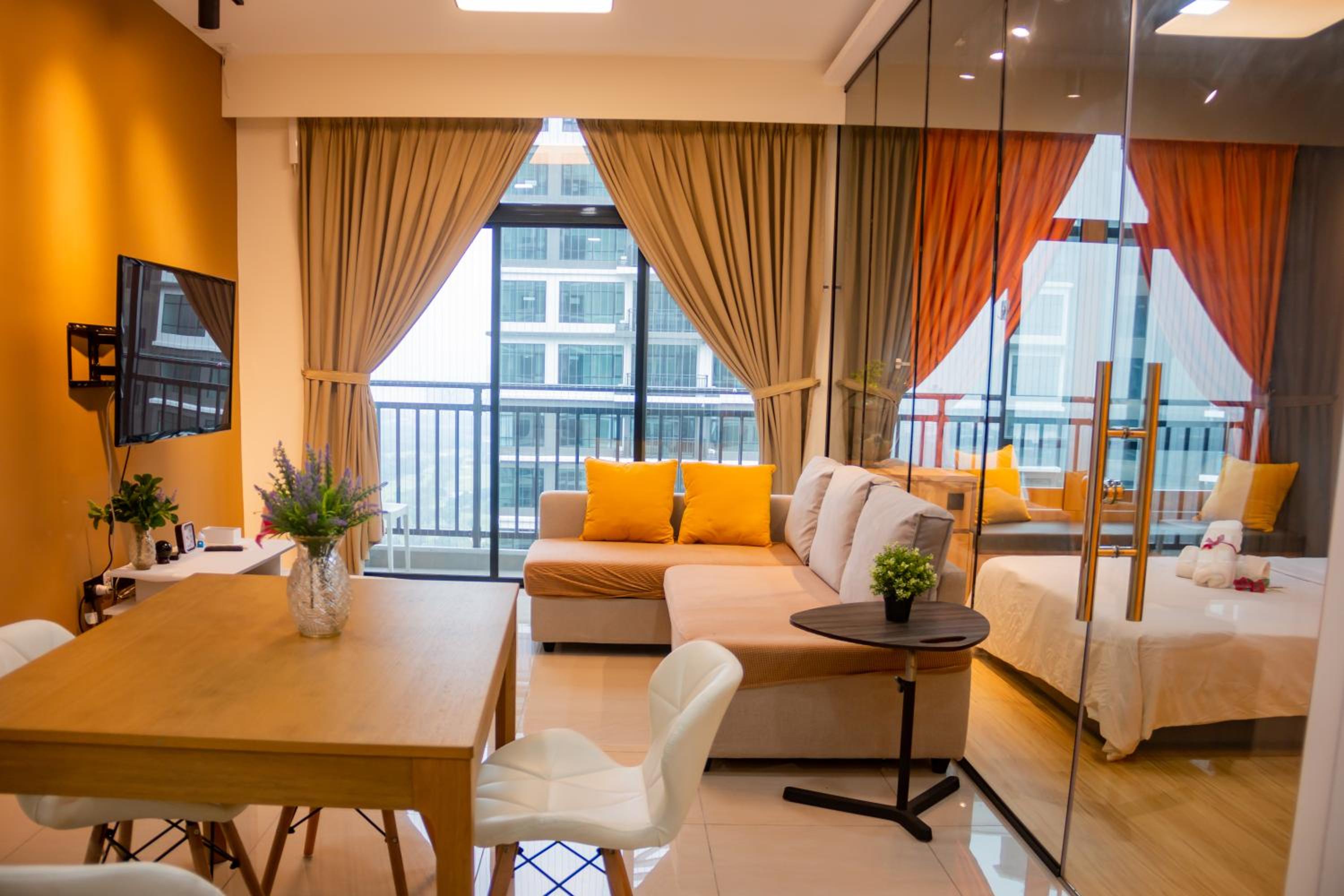 One-Bedroom Apartment with City View One-Bedroom Apartment with City View
