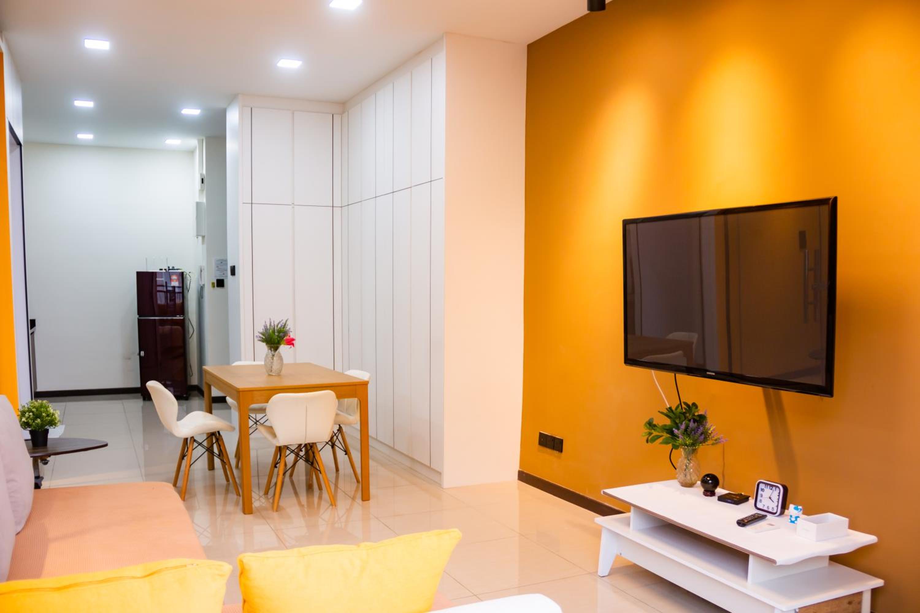 One-Bedroom Apartment with City View