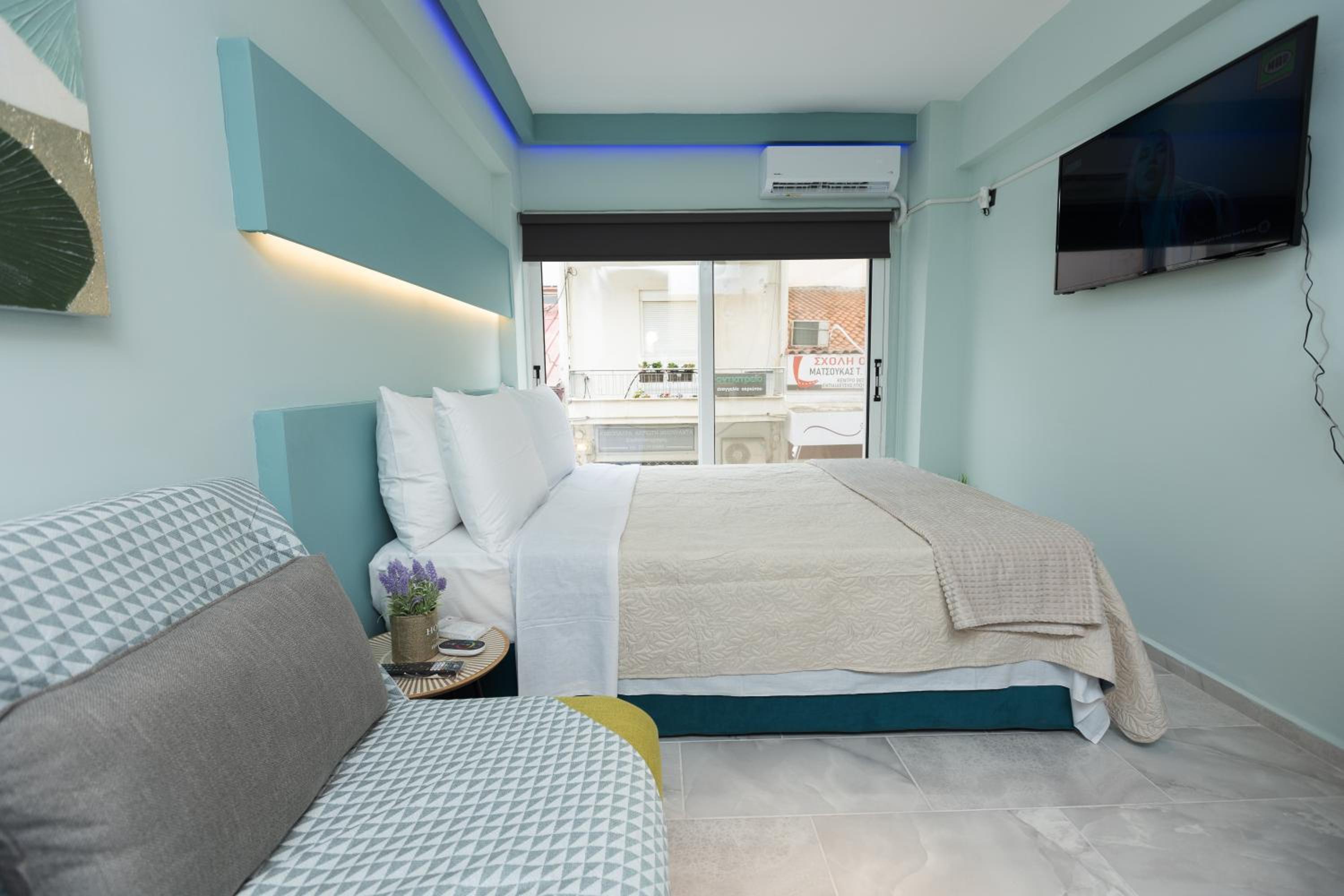One-Bedroom Apartment