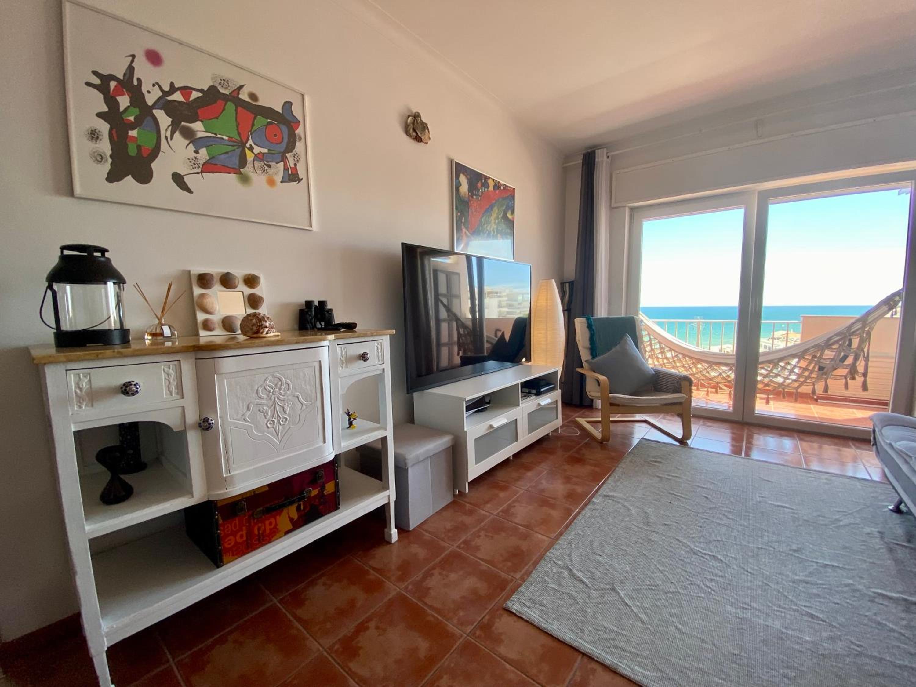 Apartment With Sea View