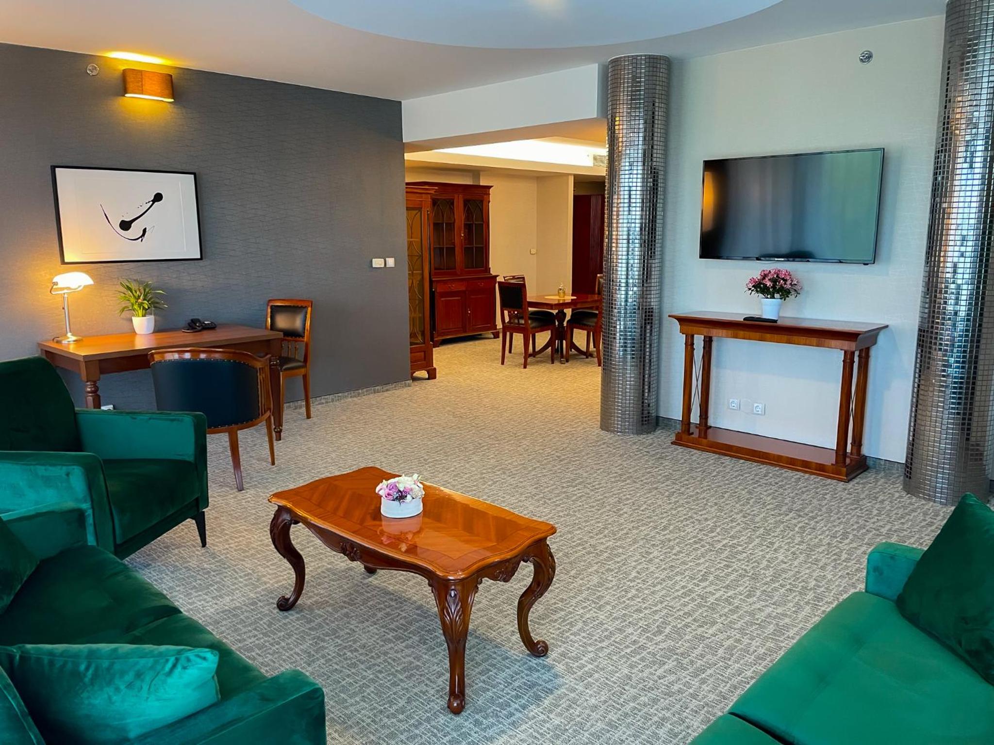 Royal Suite - Photo 10