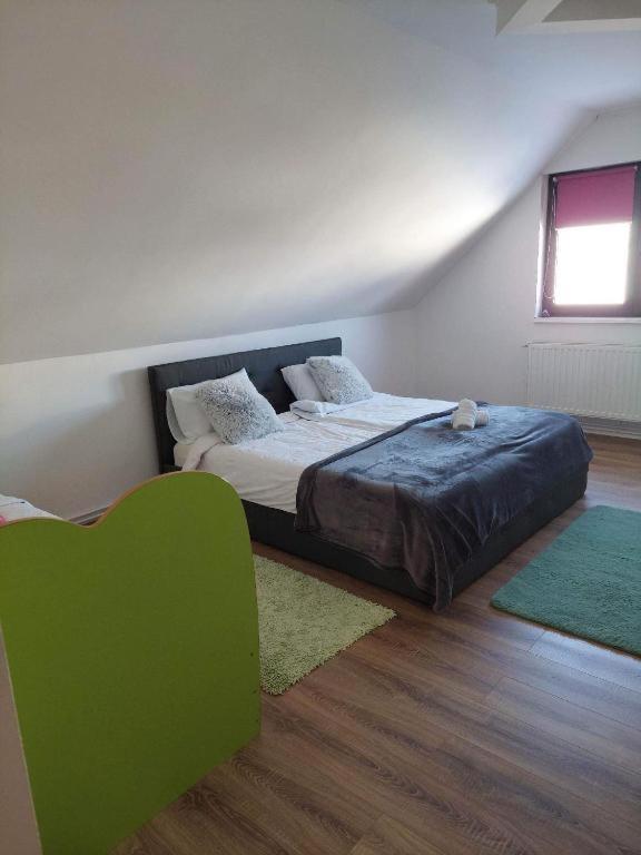 Villa photo 1