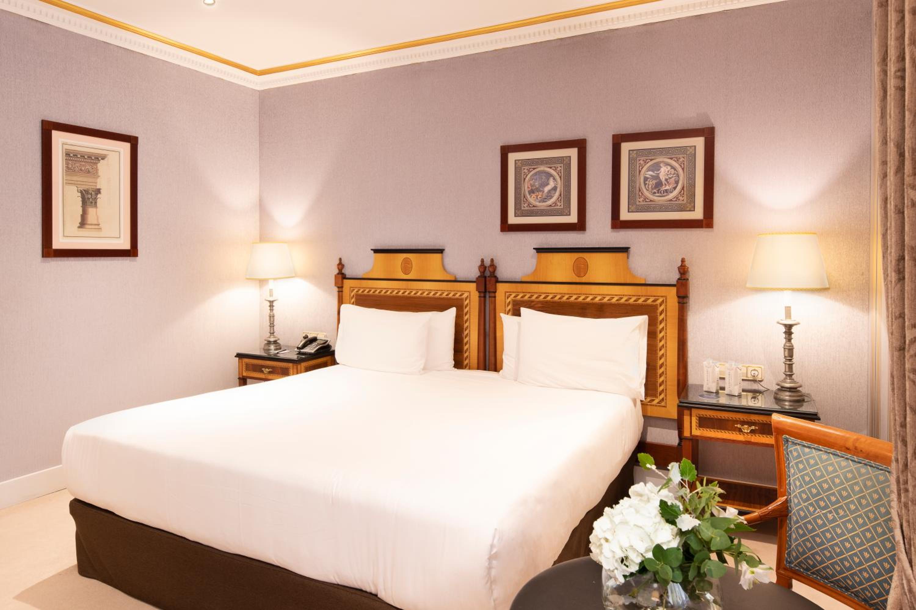 Deluxe Double or Twin Room - Photo 5