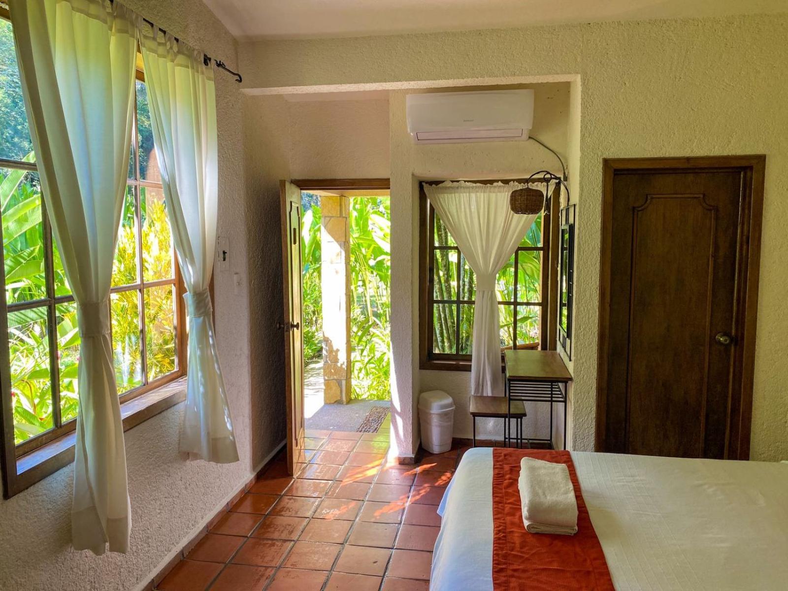 Standard Double Room - Photo 1