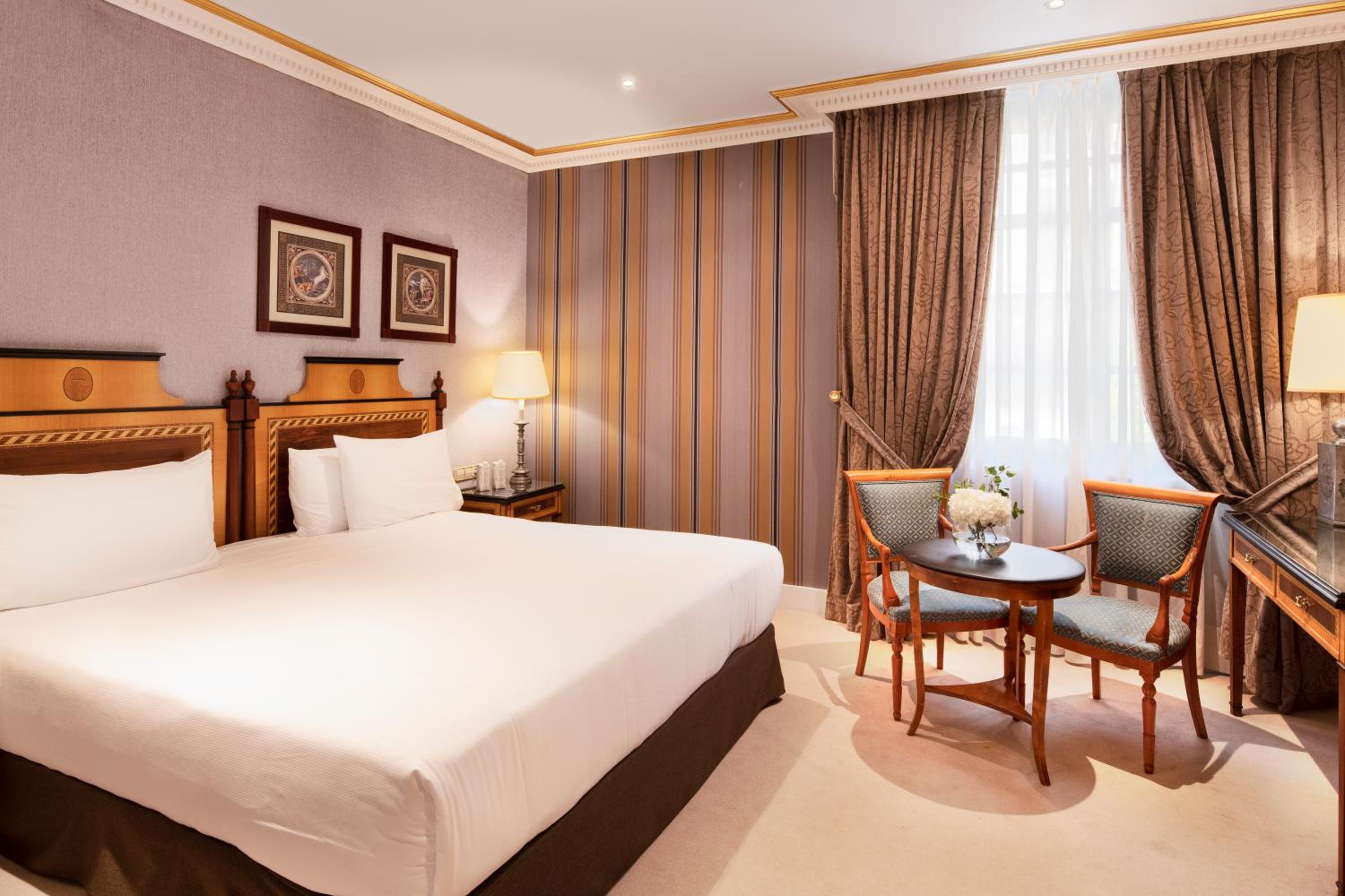 Deluxe Double or Twin Room - Photo 7