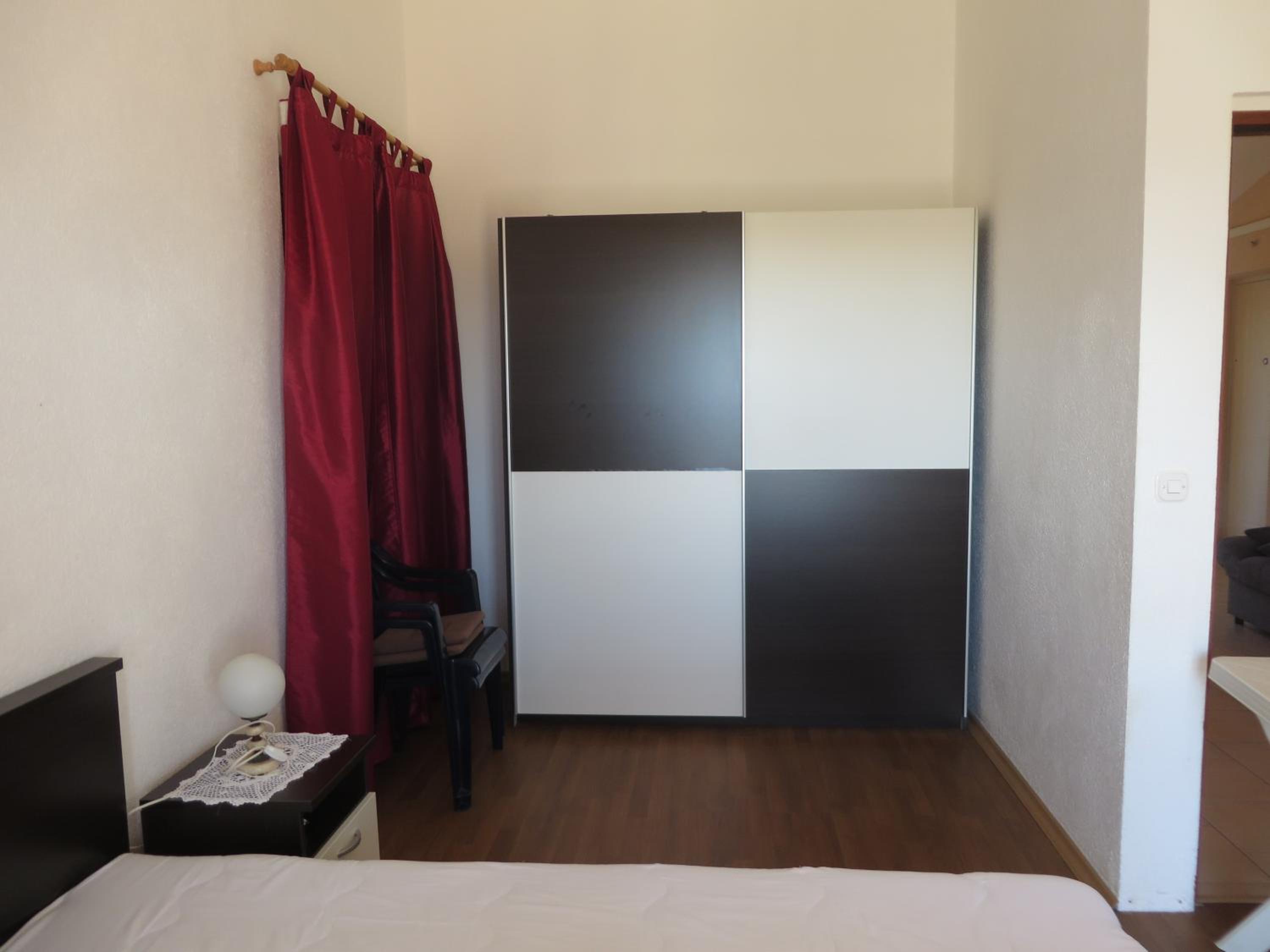 Apartment with Balcony photo 2