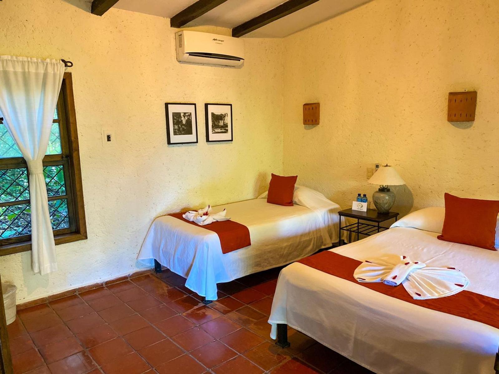 Standard Double Room - Photo 5