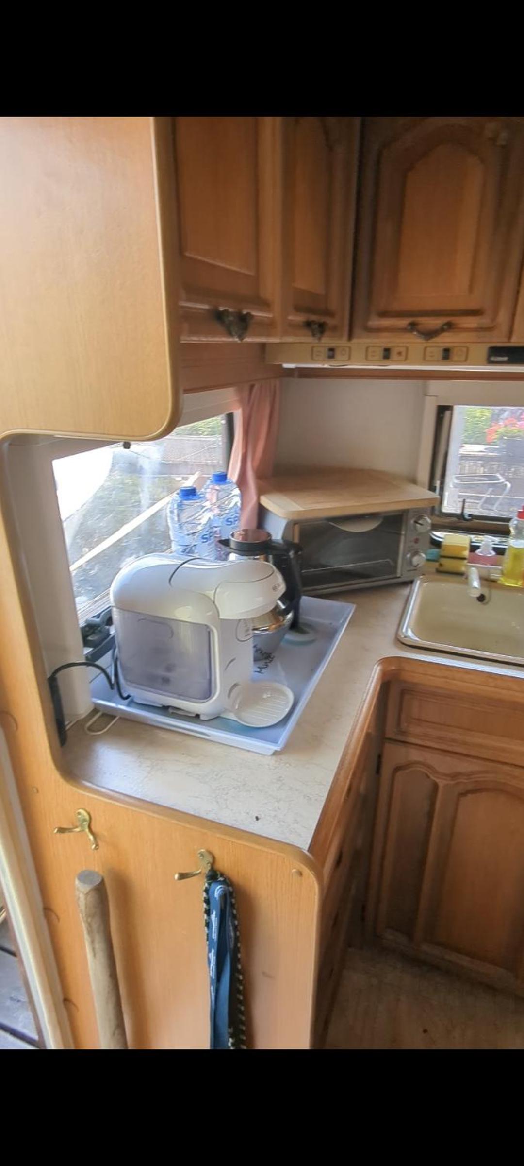 Mobile Home photo 3