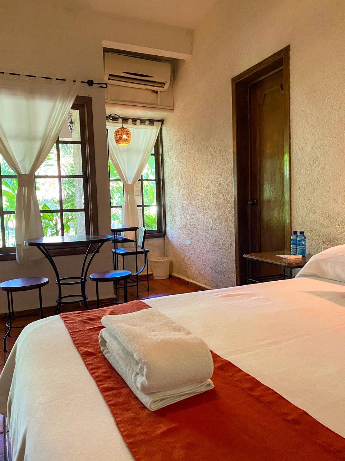 Double Room - Photo 6