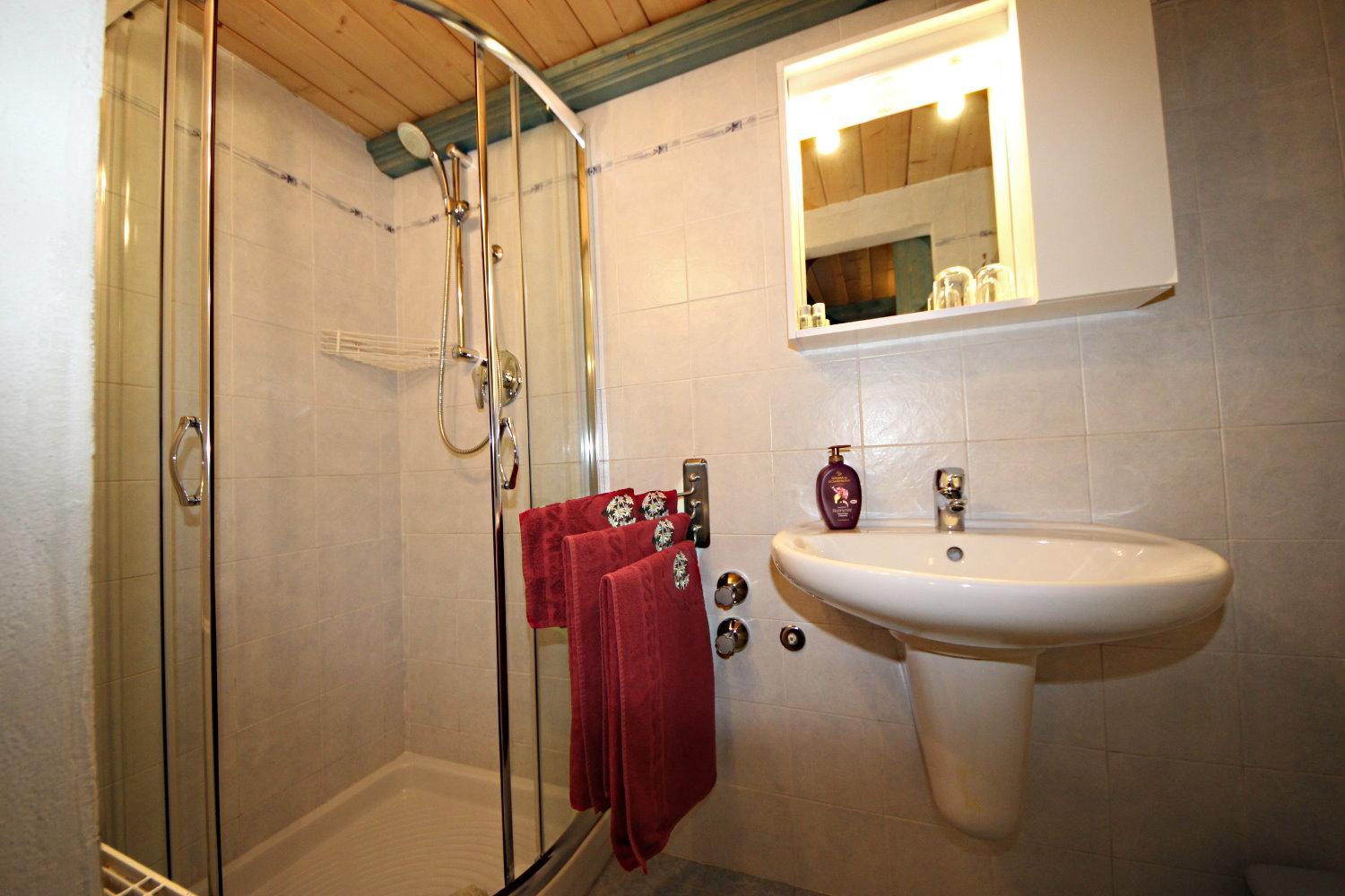 Double Room with Private Bathroom photo 2
