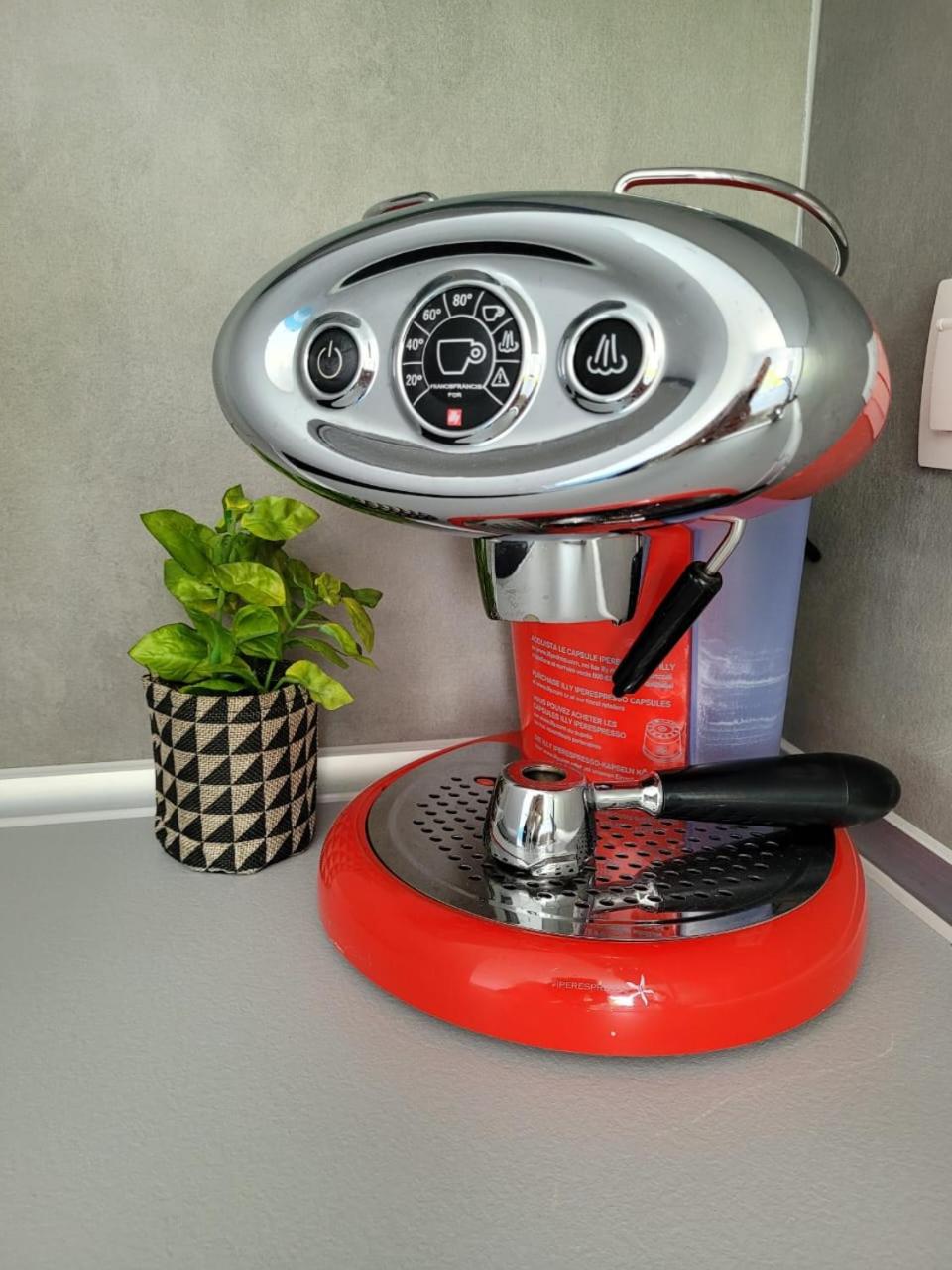 King Suite with Balcony photo 3