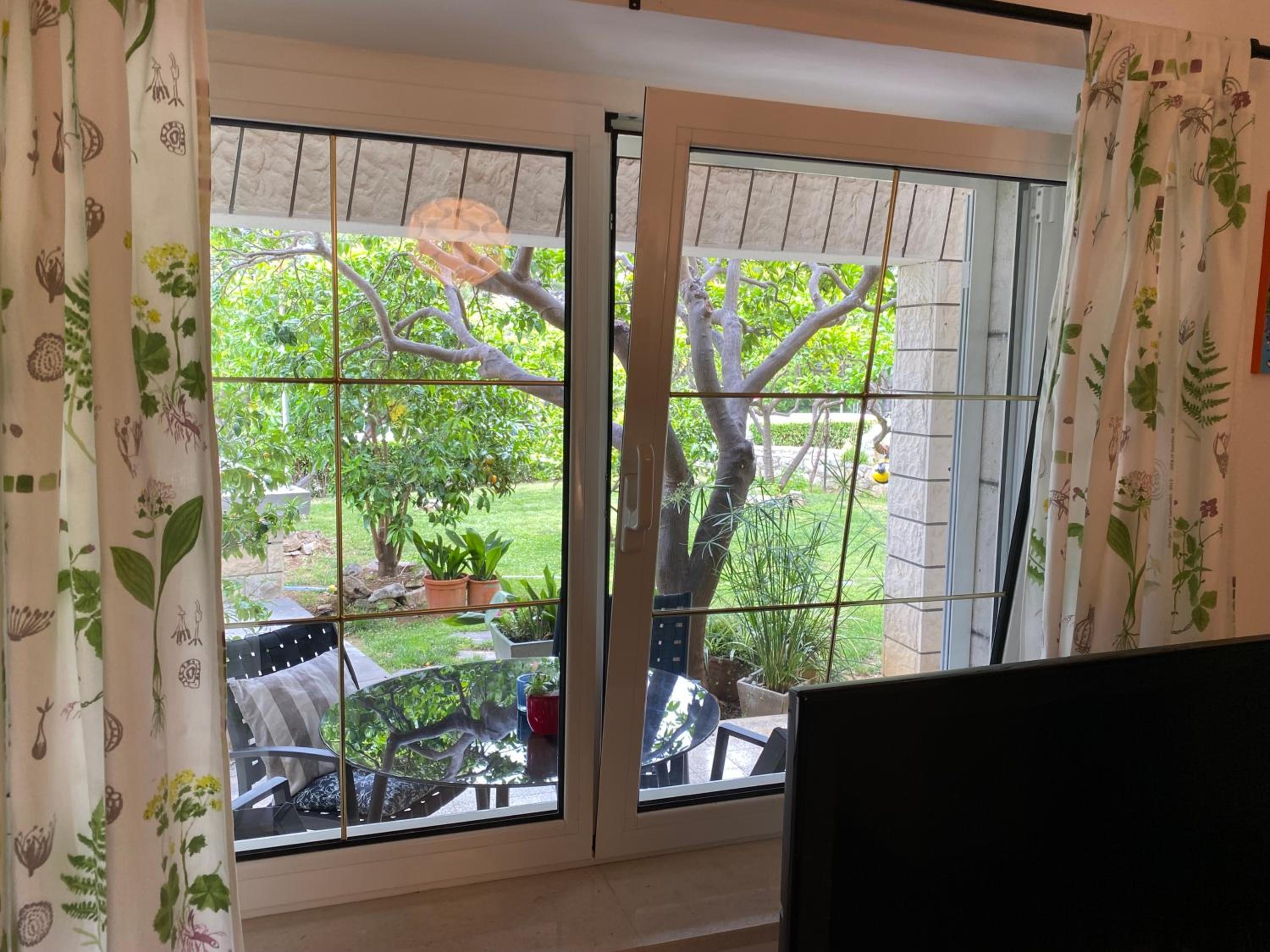 Apartment with Garden View photo 3
