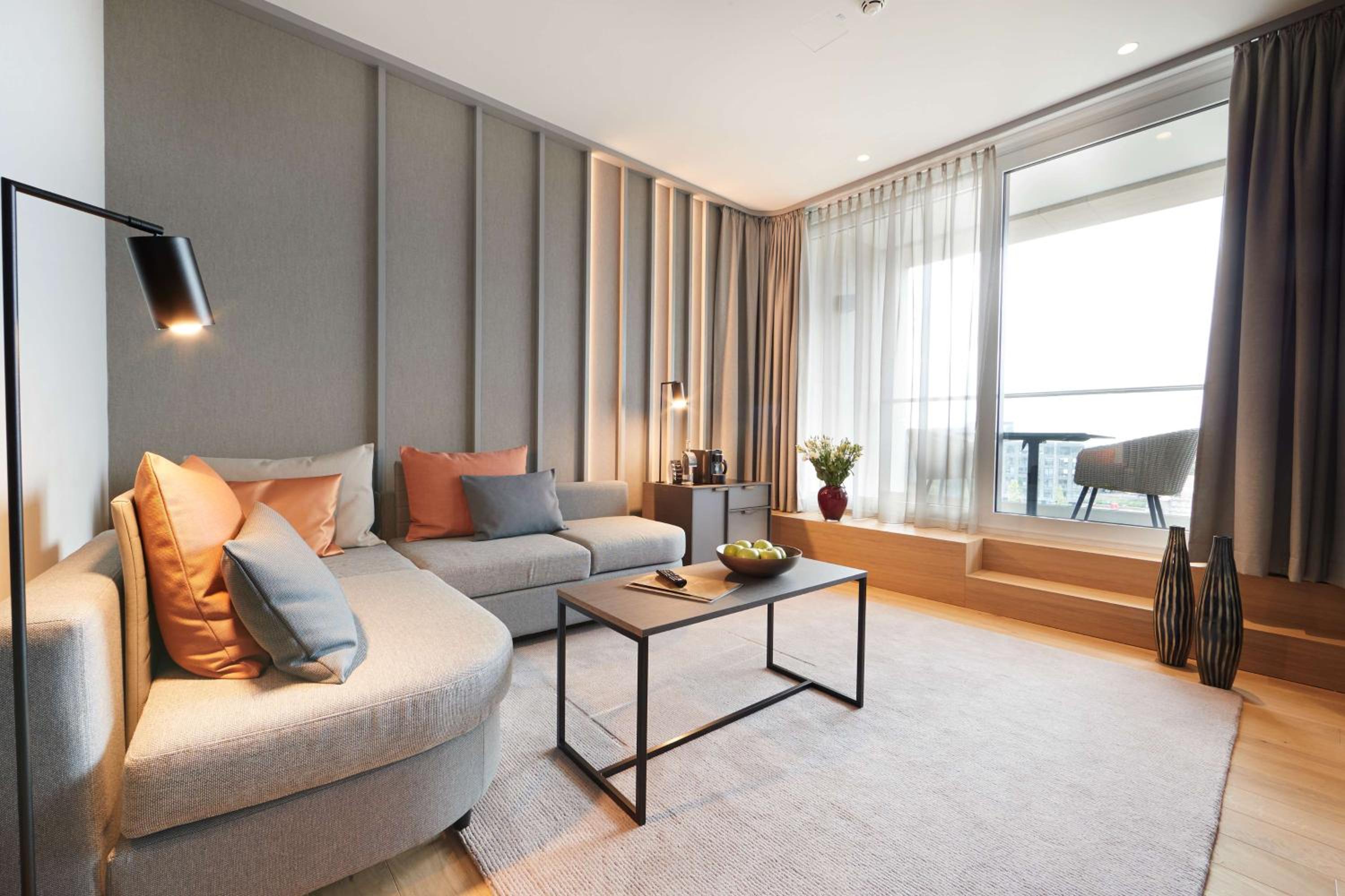 Balcony Suite - Photo 5