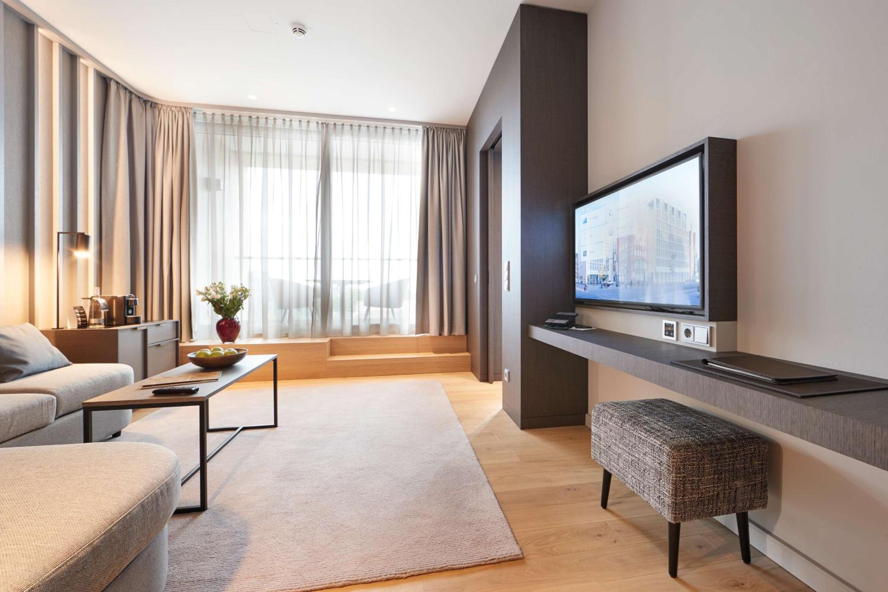 Balcony Suite - Photo 1