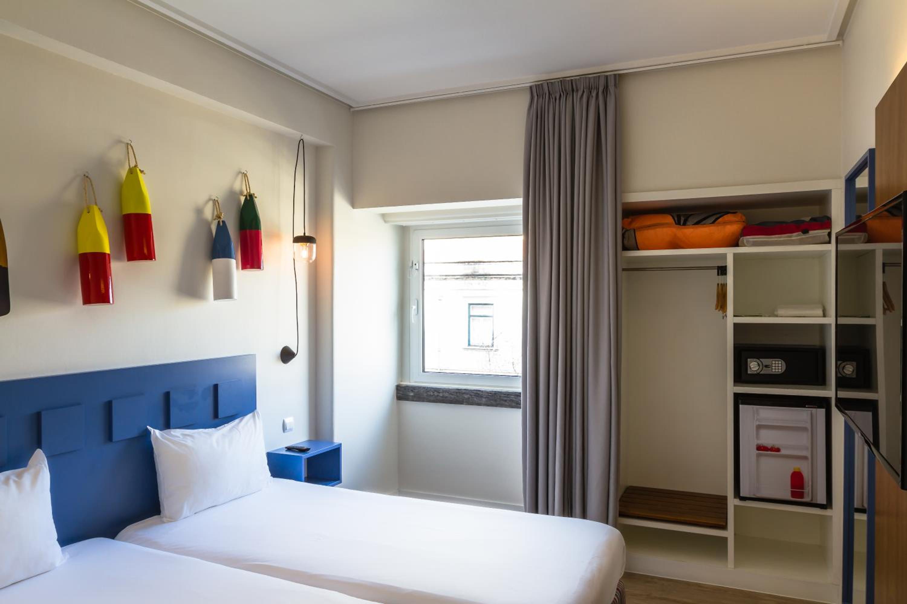 Twin Room - Photo 4