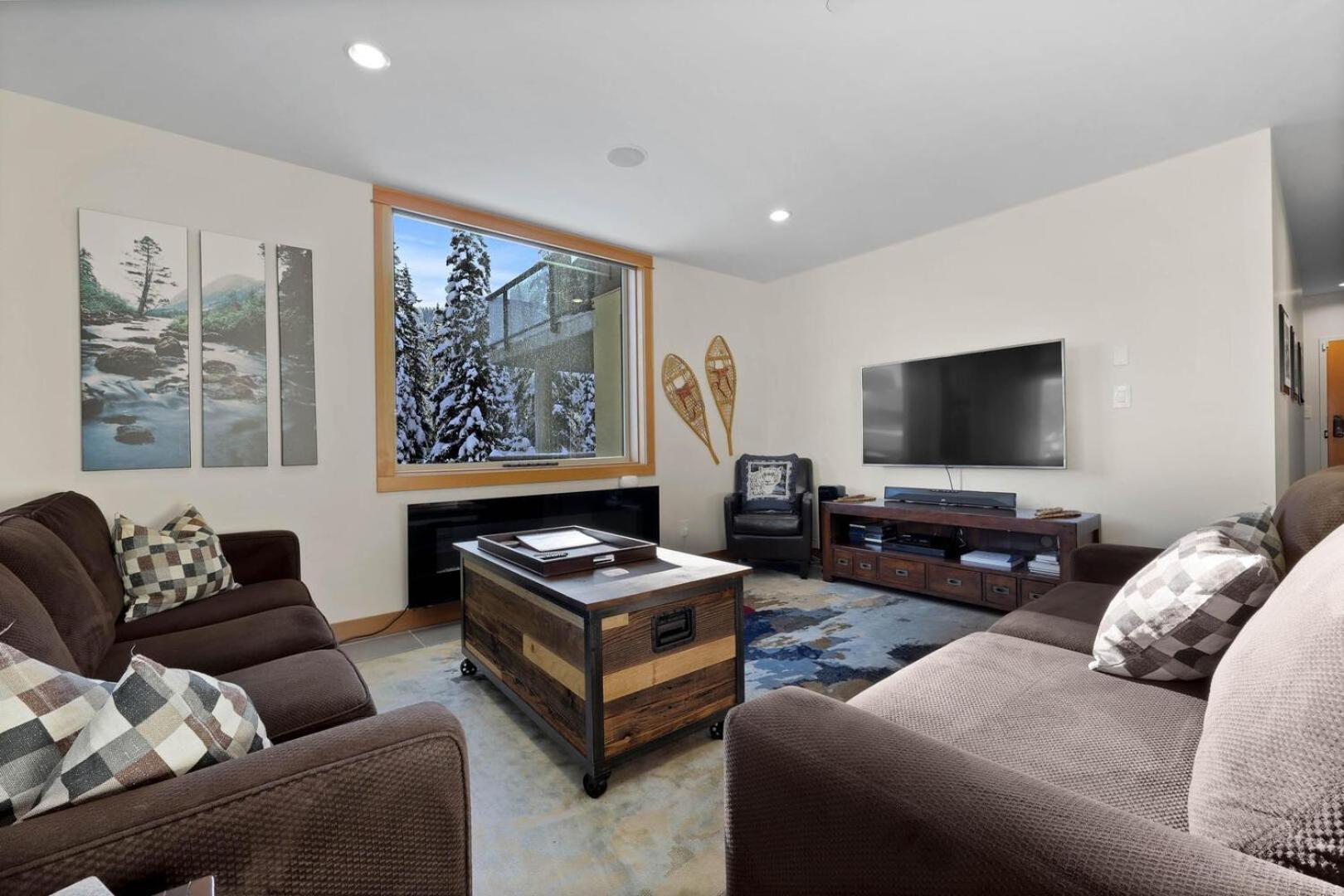 Three-Bedroom Villa photo 1
