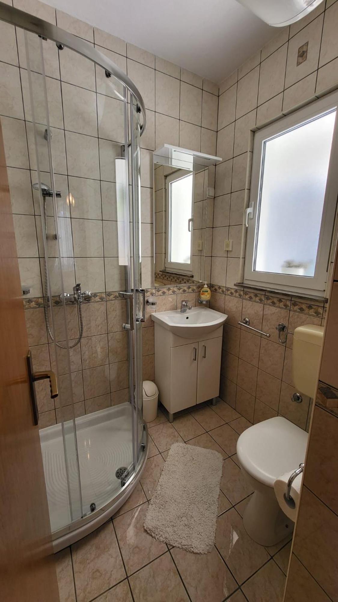 Two-Bedroom Apartment with Sea View - Photo 16