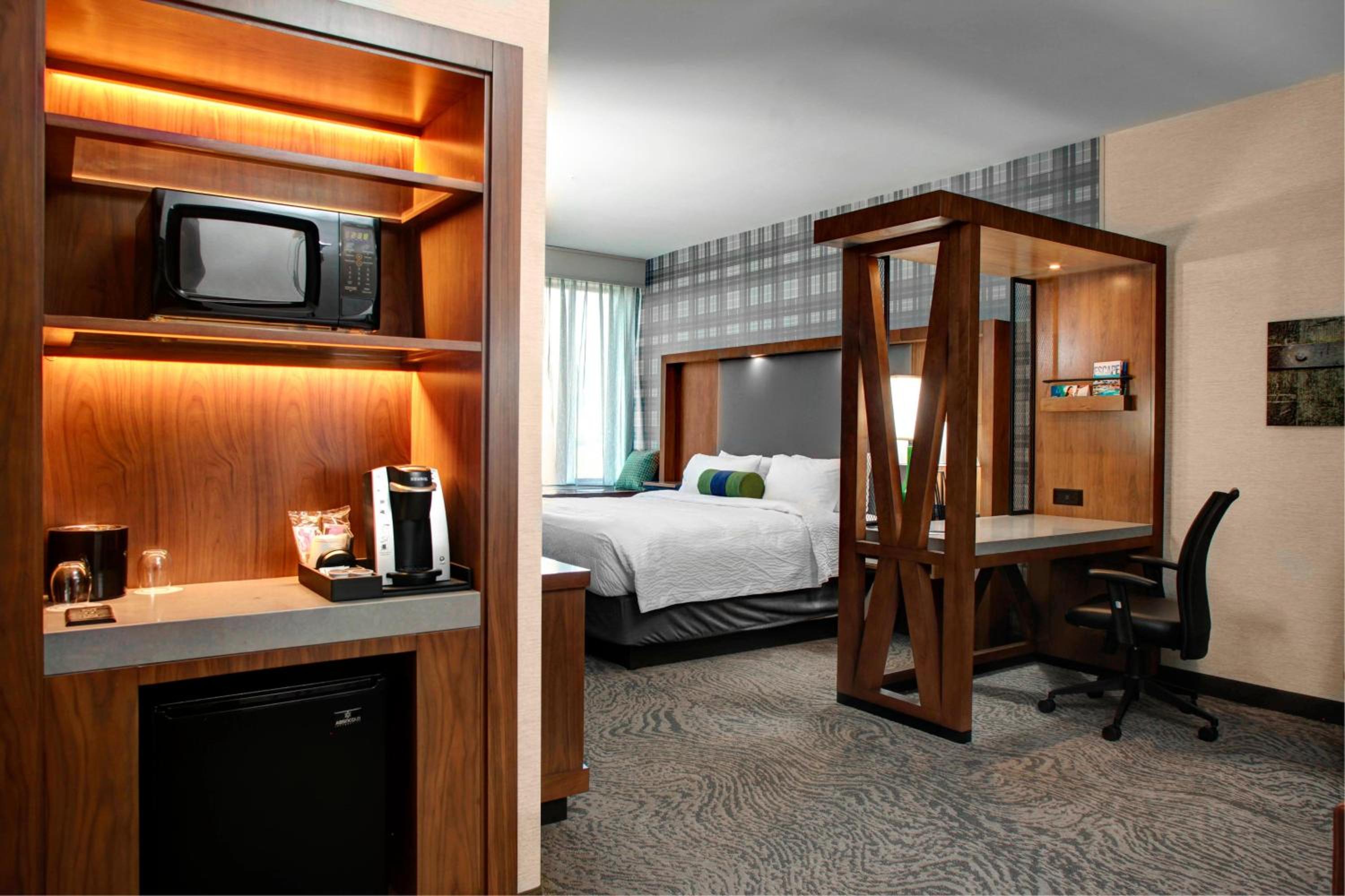 King Suite with Sofa Bed and Adapted Tub - Mobility and Hearing Accessible
