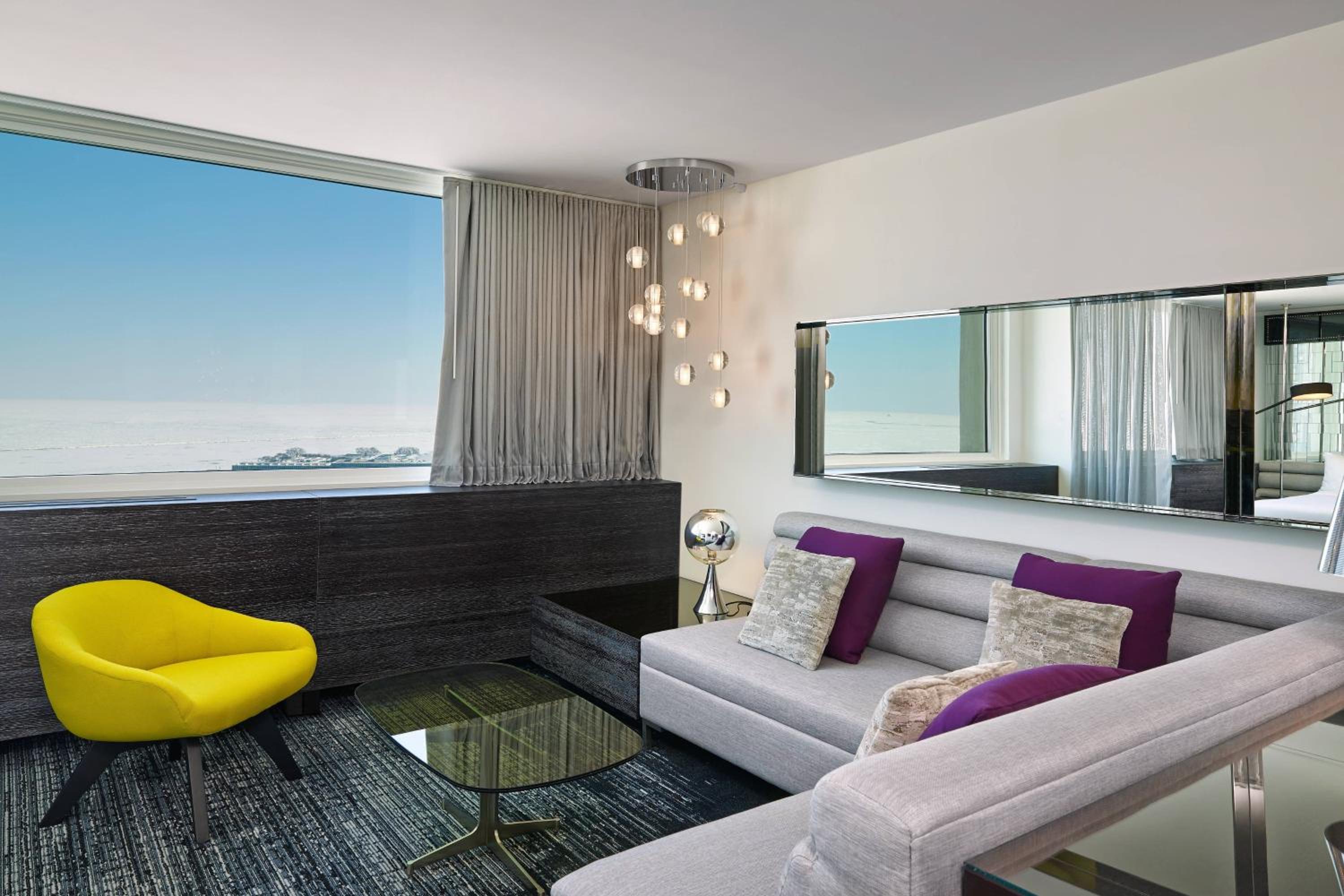 Marvelous Double Room With Lake View thumbnail 5