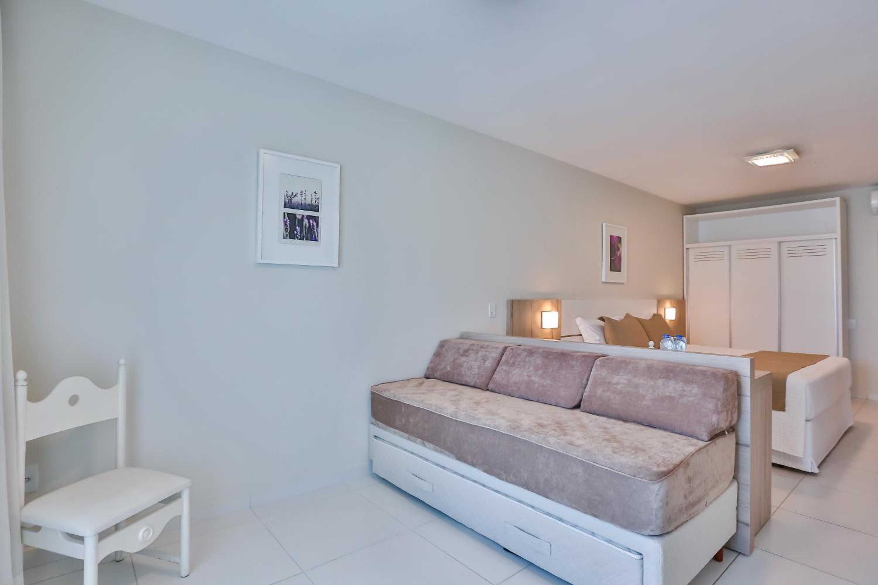 Deluxe Suite with Sea View photo 3