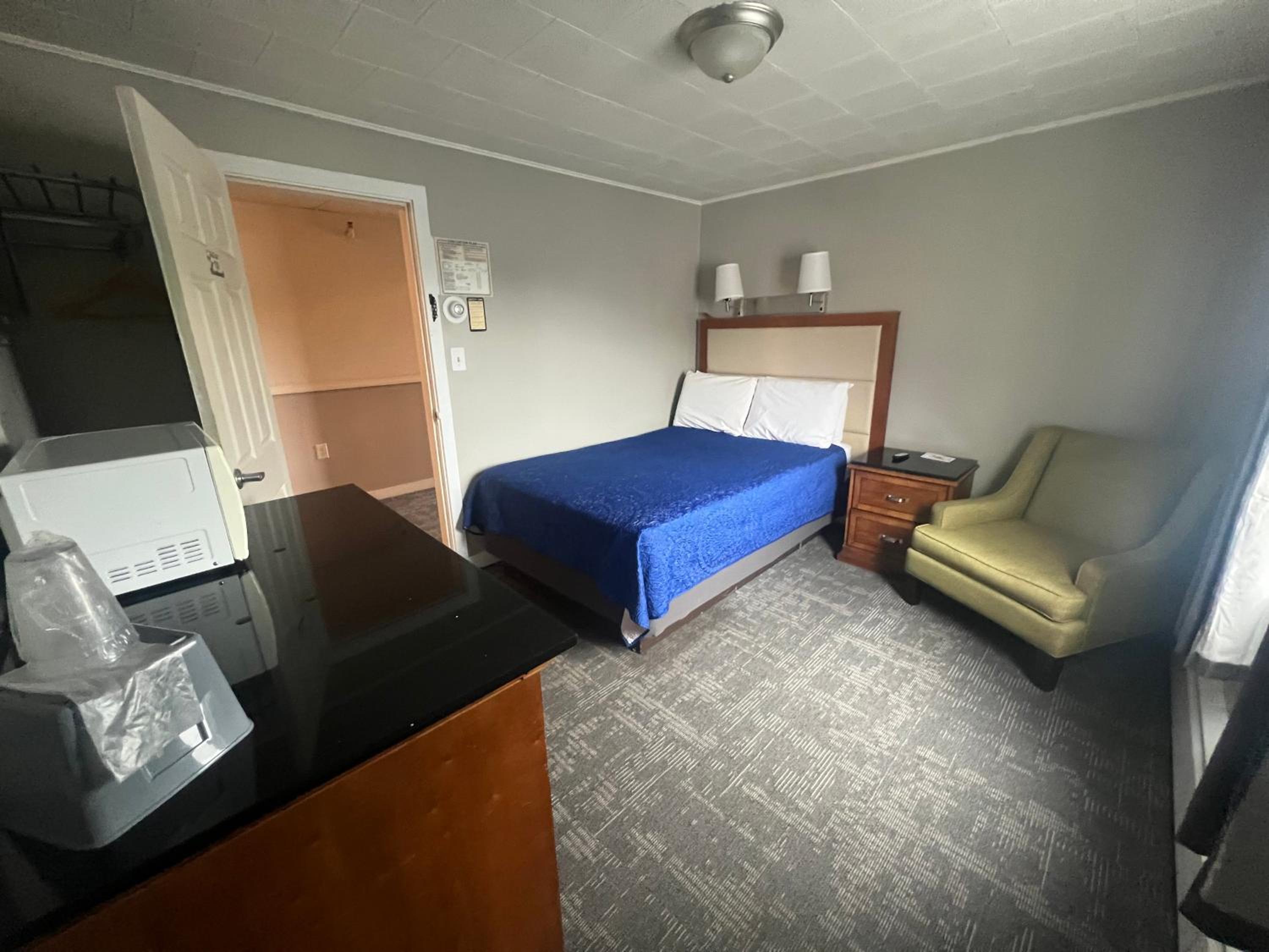 Economy Double or Twin Room
