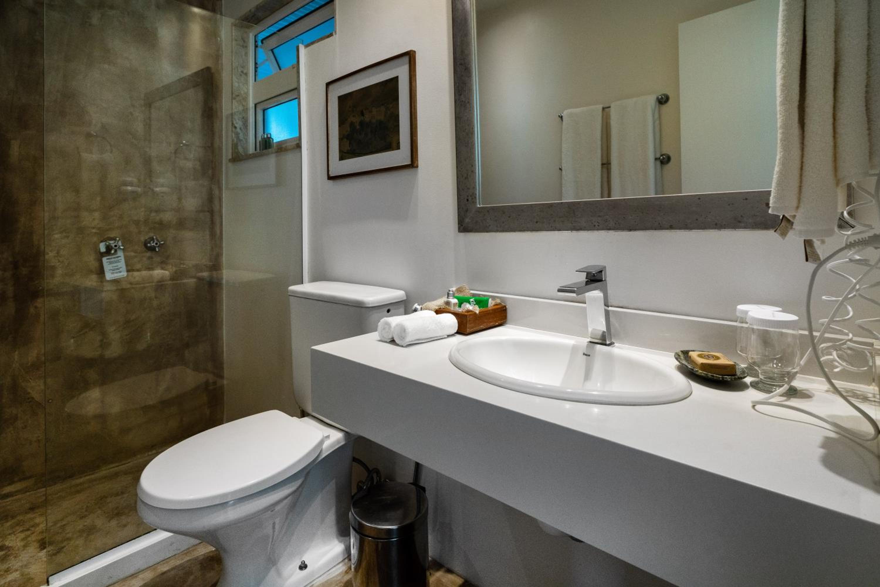 Standard Double Room - Photo 10