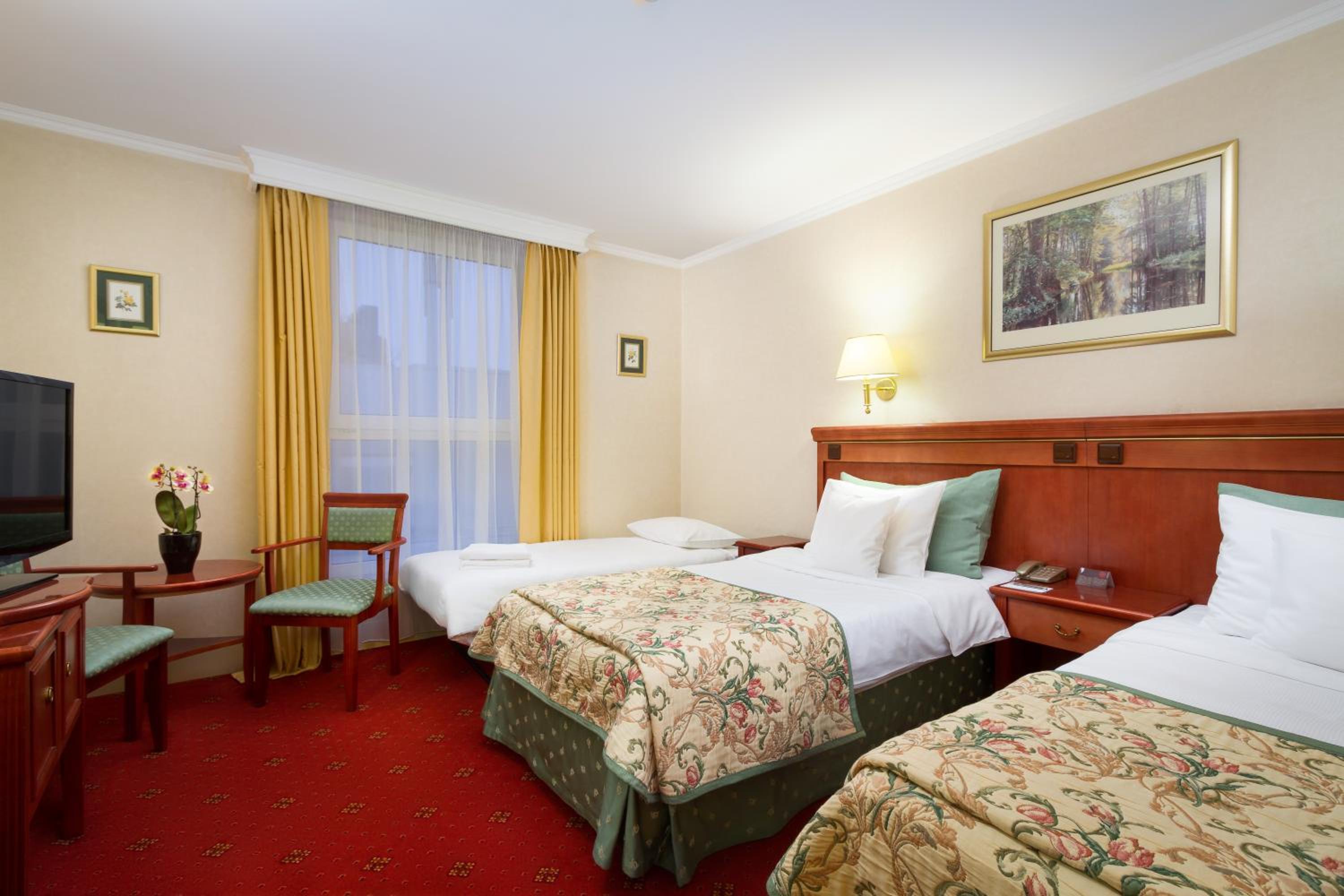 Basic Triple Room