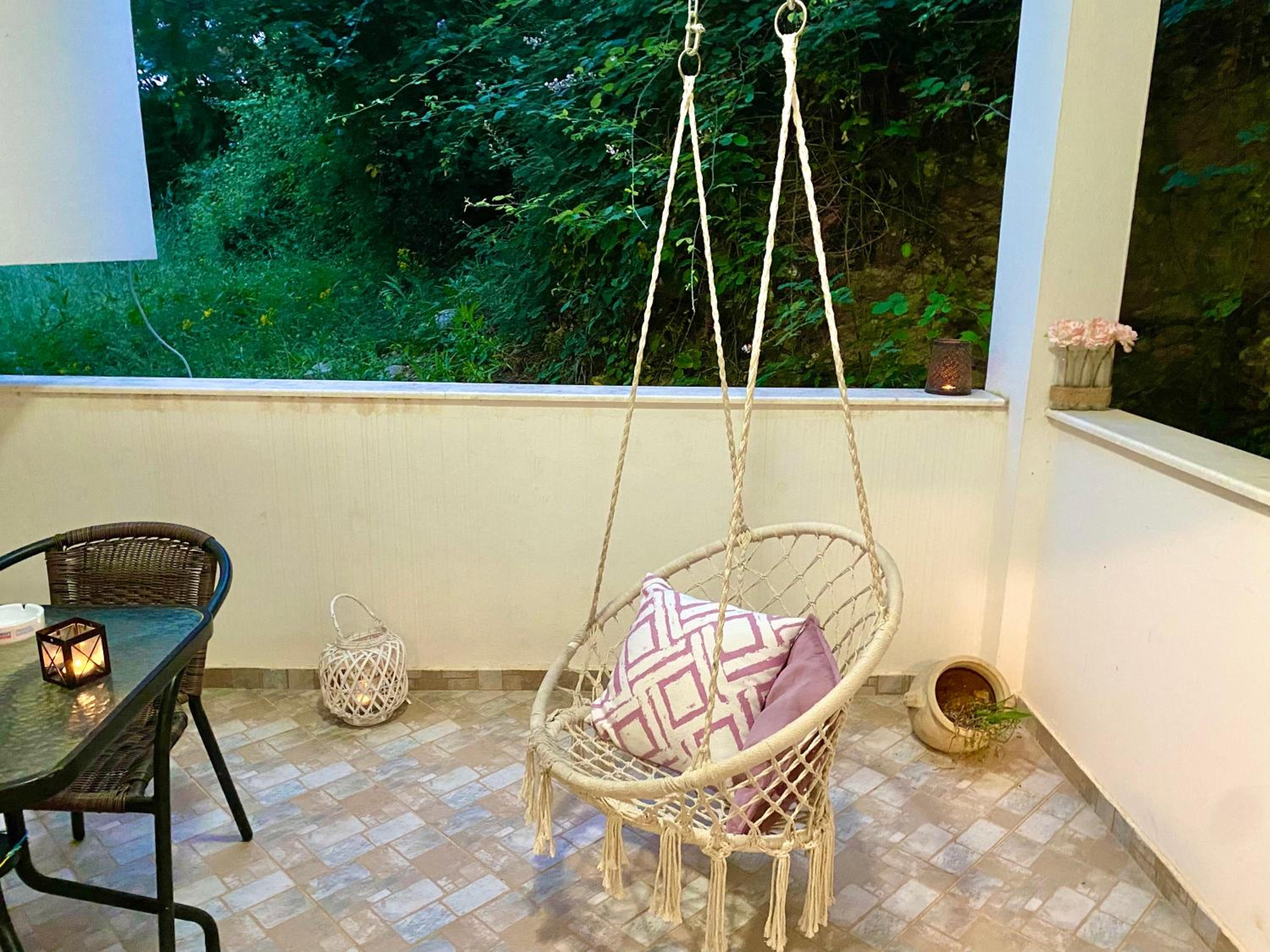 Studio with Balcony - Photo 1