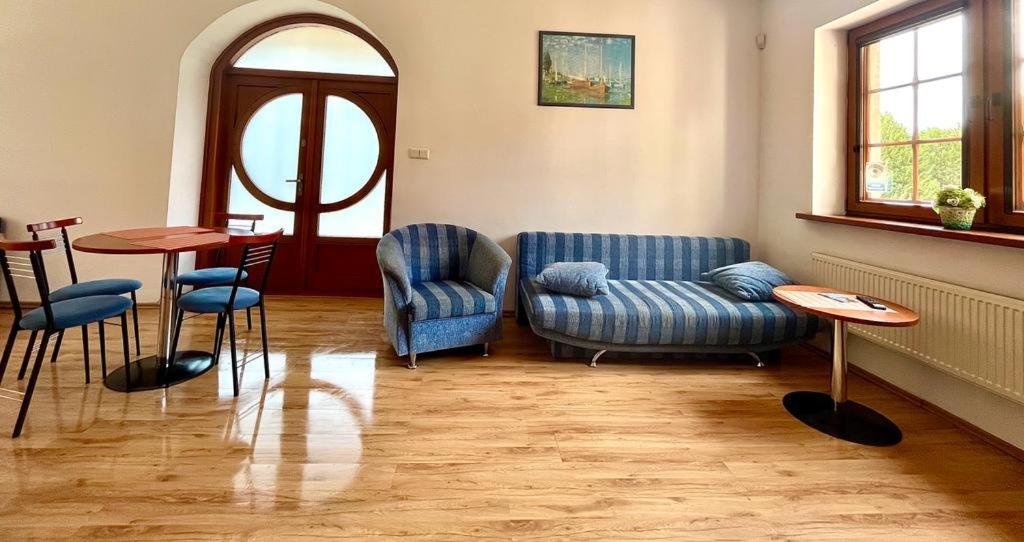 Apartment - Ground Floor - Photo 4