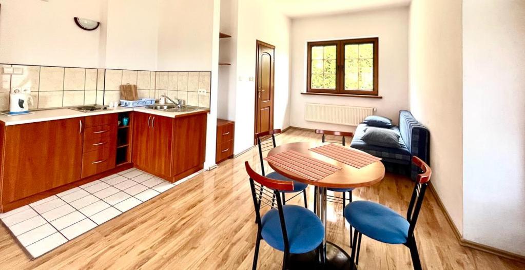 Apartment - Ground Floor - Photo 3